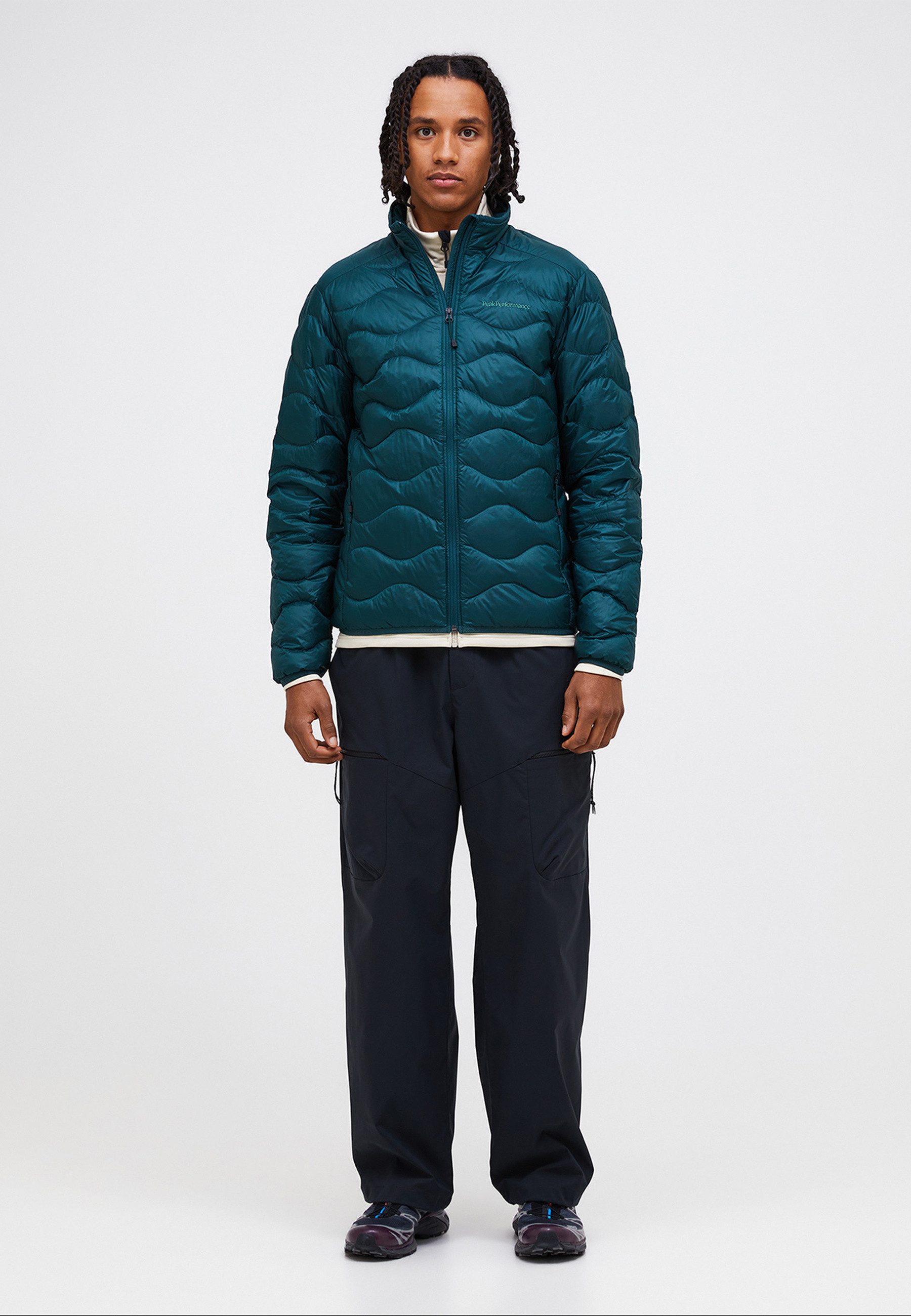 Peak Performance Daunenjacke M Helium Down Jacket mit sportivem Design
