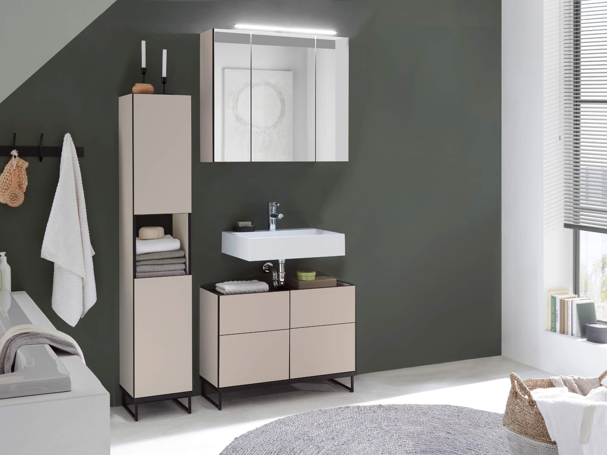 moebel-dich-auf Badmöbel-Set VENEZIA, (inklusive LED-Beleuchtung, kaschmir Spiegelschrank WBU optional mit Hoch-/Highboard), Metall Füße