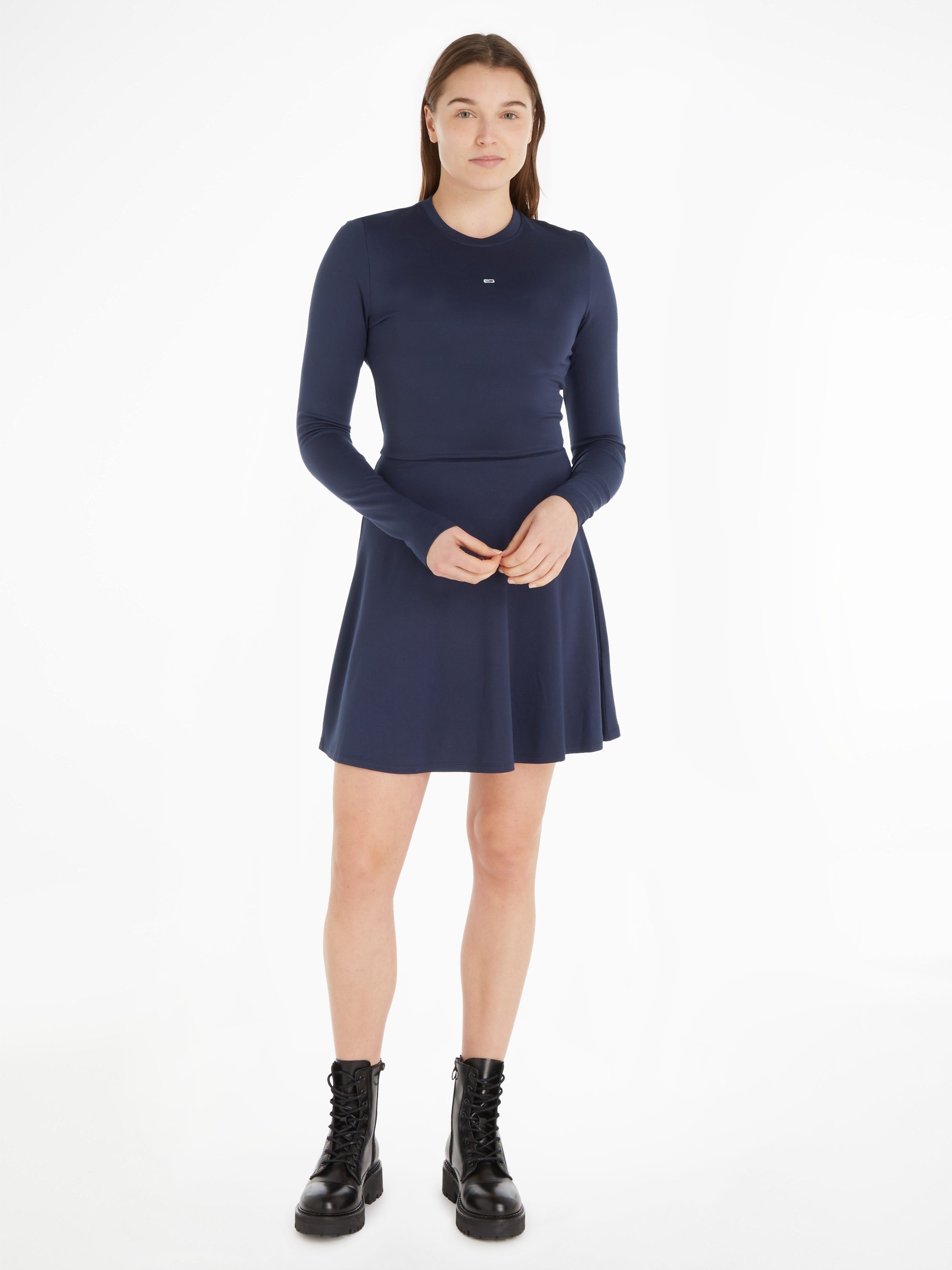 Tommy Jeans Skaterkleid TJW LS FIT & FLARE DRESS mit Tommy Jeans Markenlabel