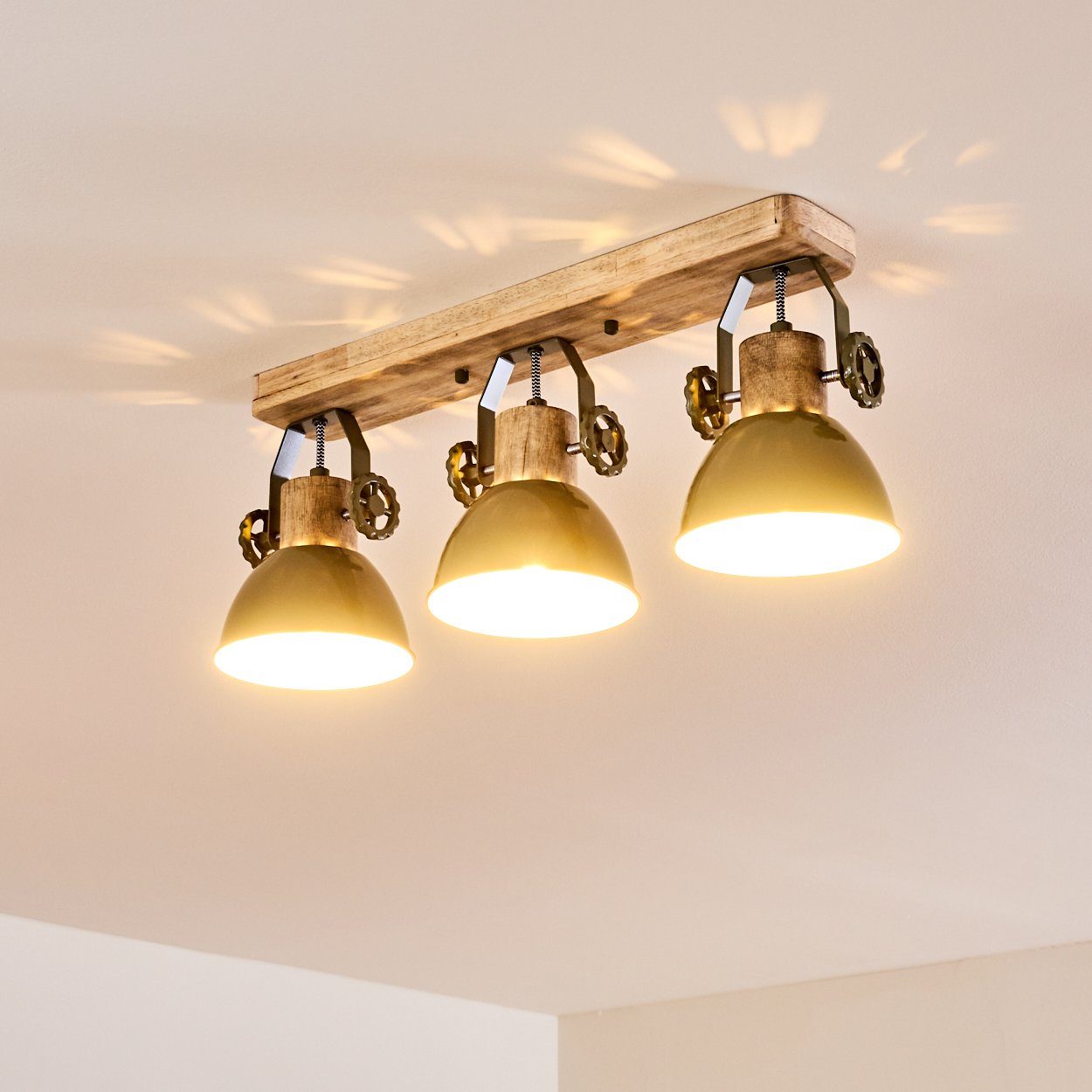 hofstein Deckenleuchte »Cotes« im aus Grün/Weiß/Braun, verstellbaren Design ohne Deckenlampe in Retro/Vintage Leuchtmittel, 3xE27, Spot mit Strahlern, Metall/Holz