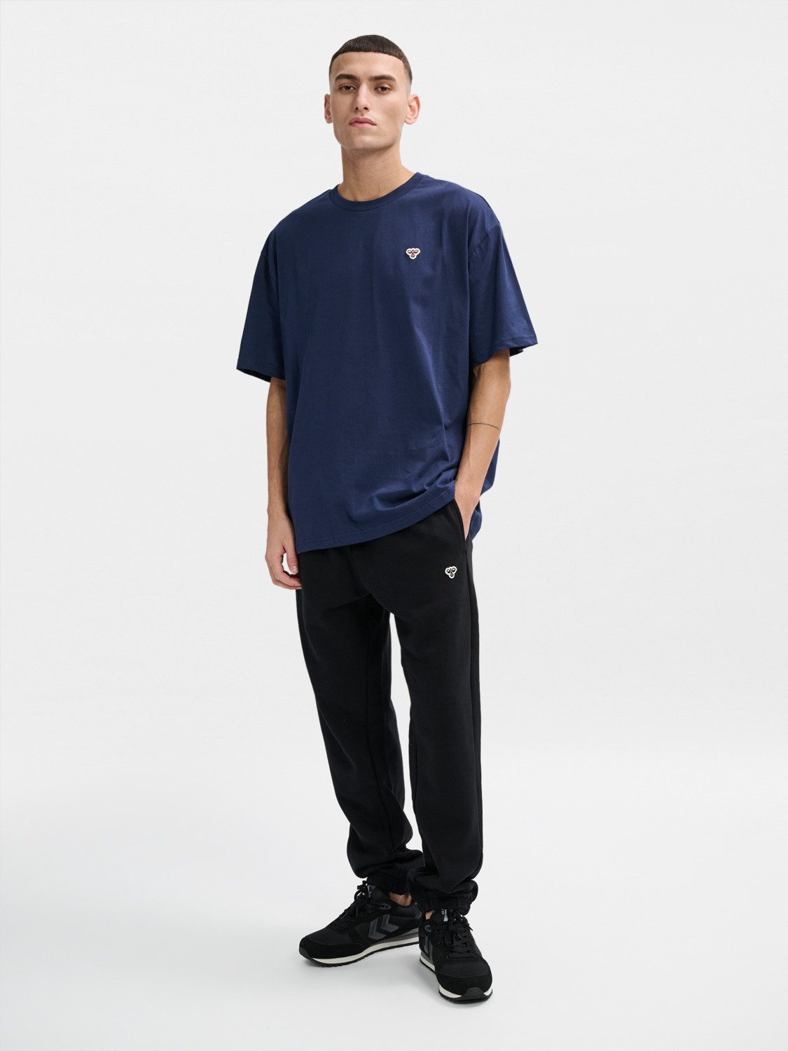 hummel Jogginghose hmlREGULAR SWEATPANT BEE – günstig online kaufen