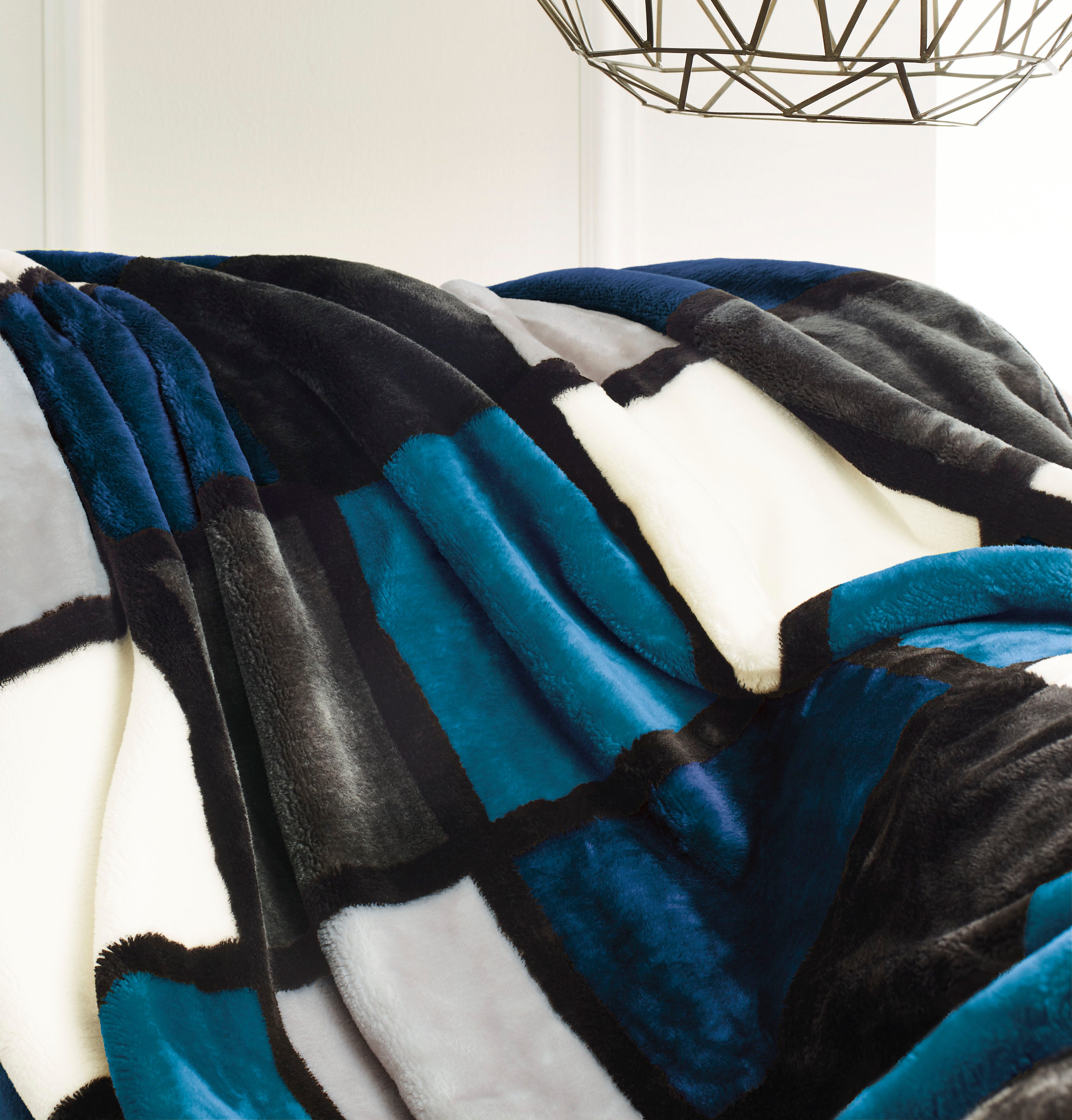 Wohndecke Antigua, Gözze, mit modernem Karo, Kuscheldecke, 150x200 cm günstig online kaufen