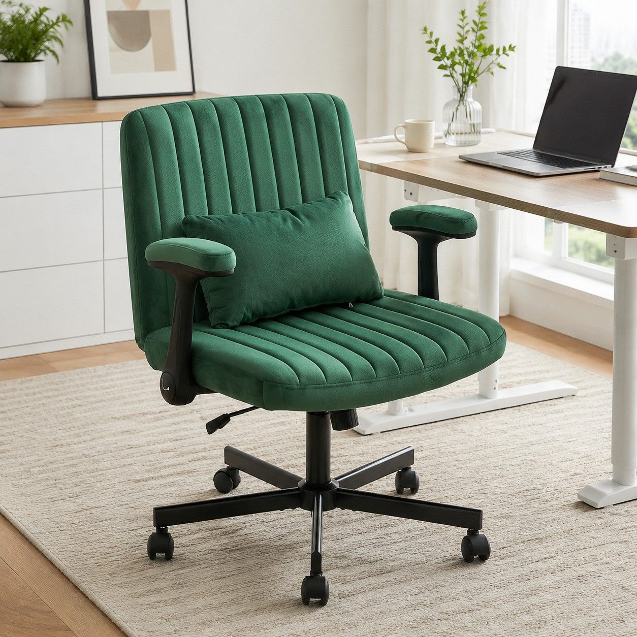 OKWISH Bürostuhl Samt-Bürostuhl höhenverstellbar mit klappbaren Armlehnen (Leise Rollen für Homeoffice & Kleinräume, 1 St), 70x92x70 cm Eleganter Drehstuhl aus Stoff für Arbeitszimmer
