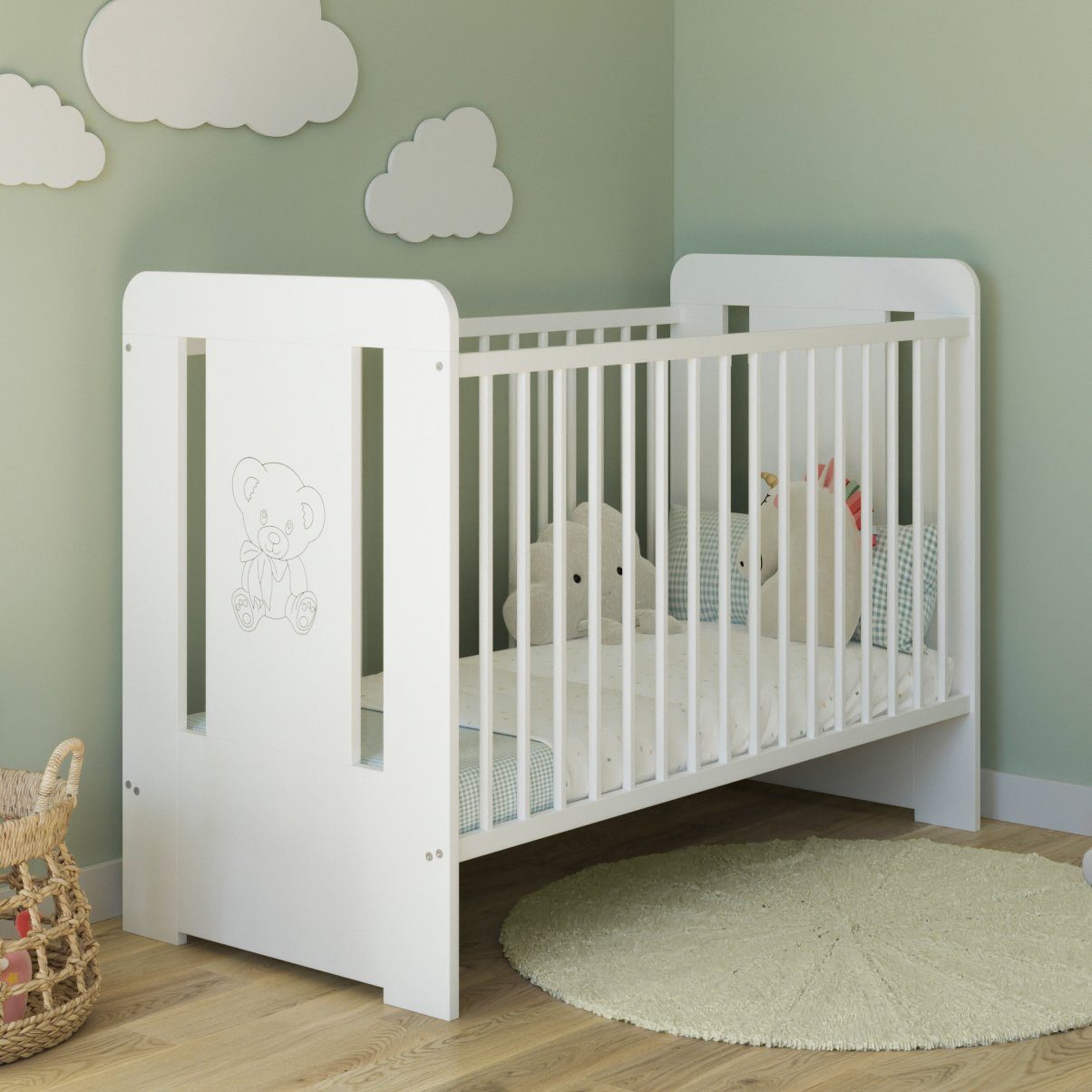 Kids Collective Babybett Gitterbett höhenverstellbar, herausnehmbare Sprossen, Teddybär Gravur 60x120 weiss, mit Matratze