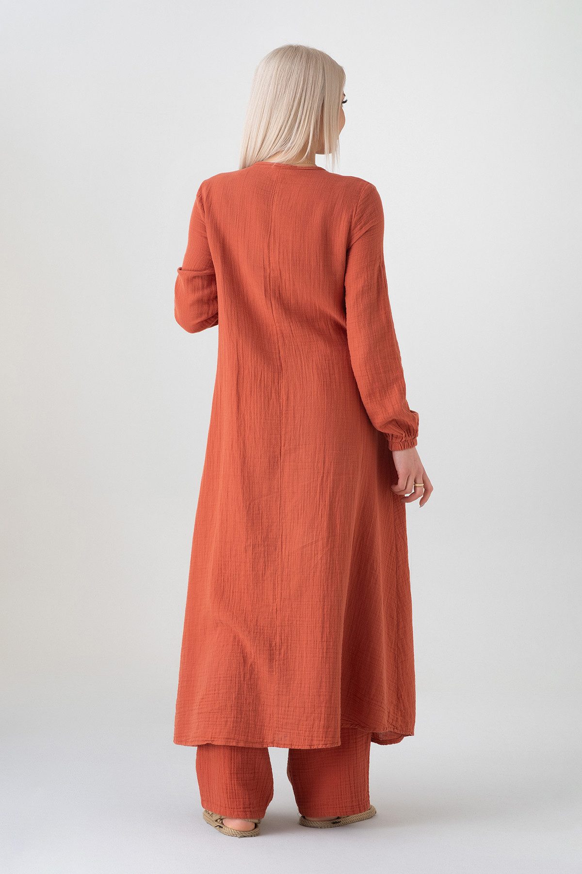 WENOR Longtunika Musselin mit Frontschlitz, Knopfdetail, 100 % Baumwolle, 130 cm Frontschlitz, asymmetrisches Knopfdesign, extra lang