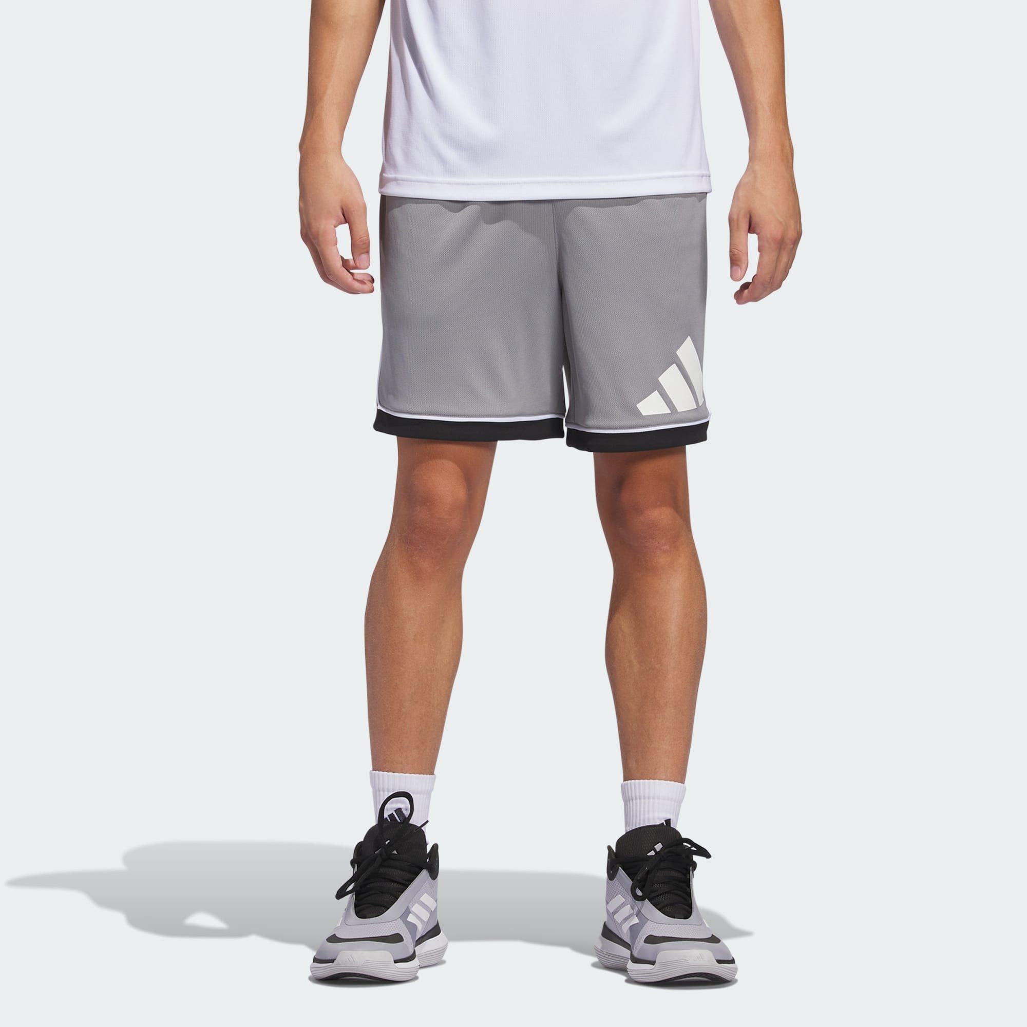 adidas Performance Sweatshorts ADIDAS BASKETBALL BADGE OF SPORT SHORTS (1-tlg)