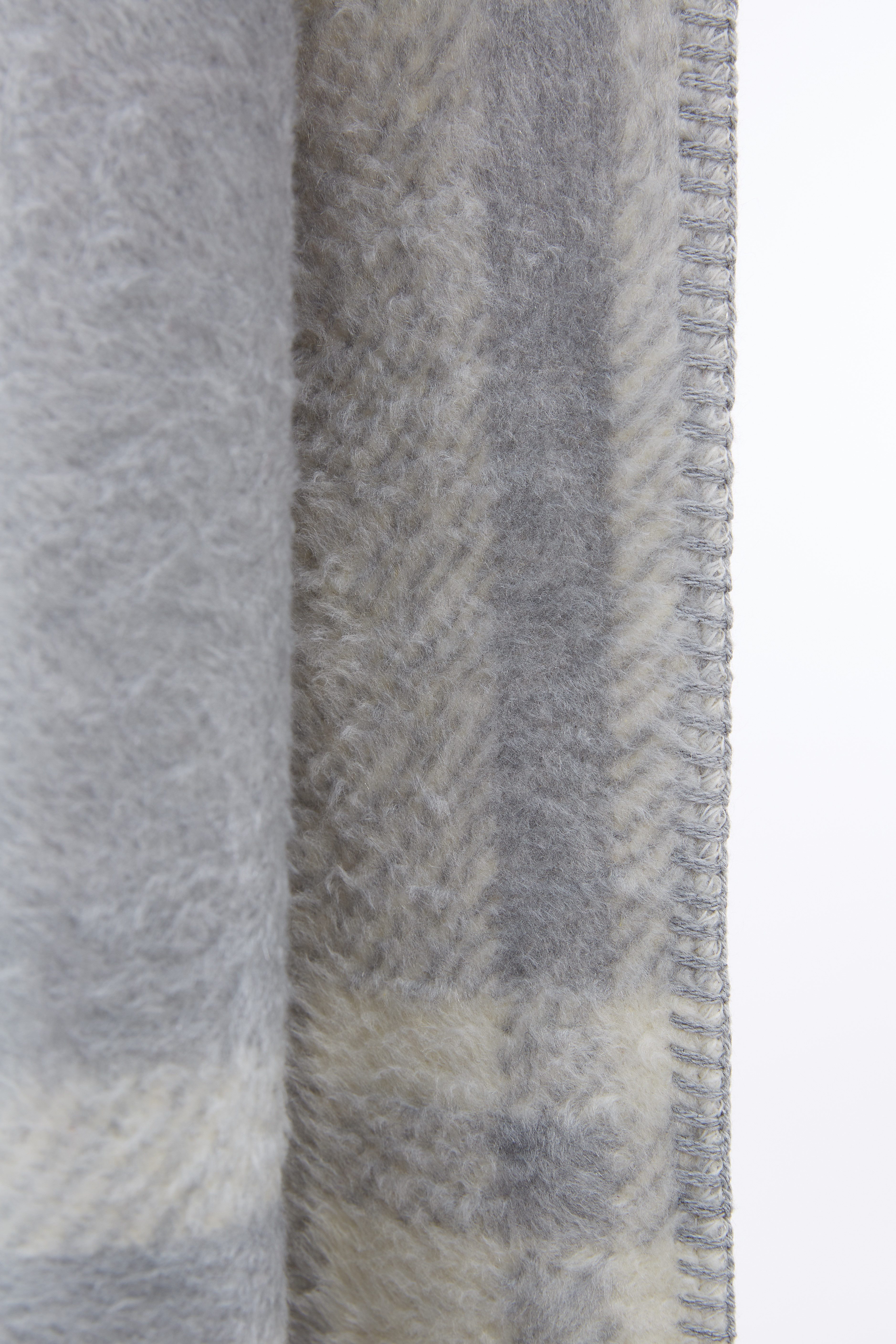 Wohndecke Wohndecke - 4 Jahreszeiten -160x200 cm / Sofadecke / Schlafdecke, livessa, Soft-Touch-Gefühl / 50% Baumwolle, 45% Acryl, 5% Polyester / 1650g – Bild 4 von 5