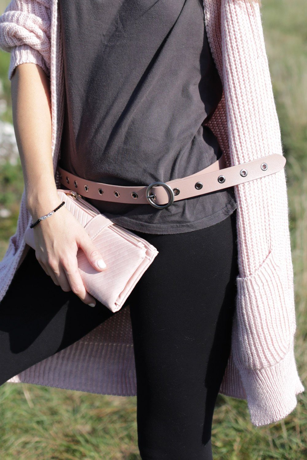 styleBREAKER Ledergürtel Leder Gürtel mit Lochnieten (1-St)