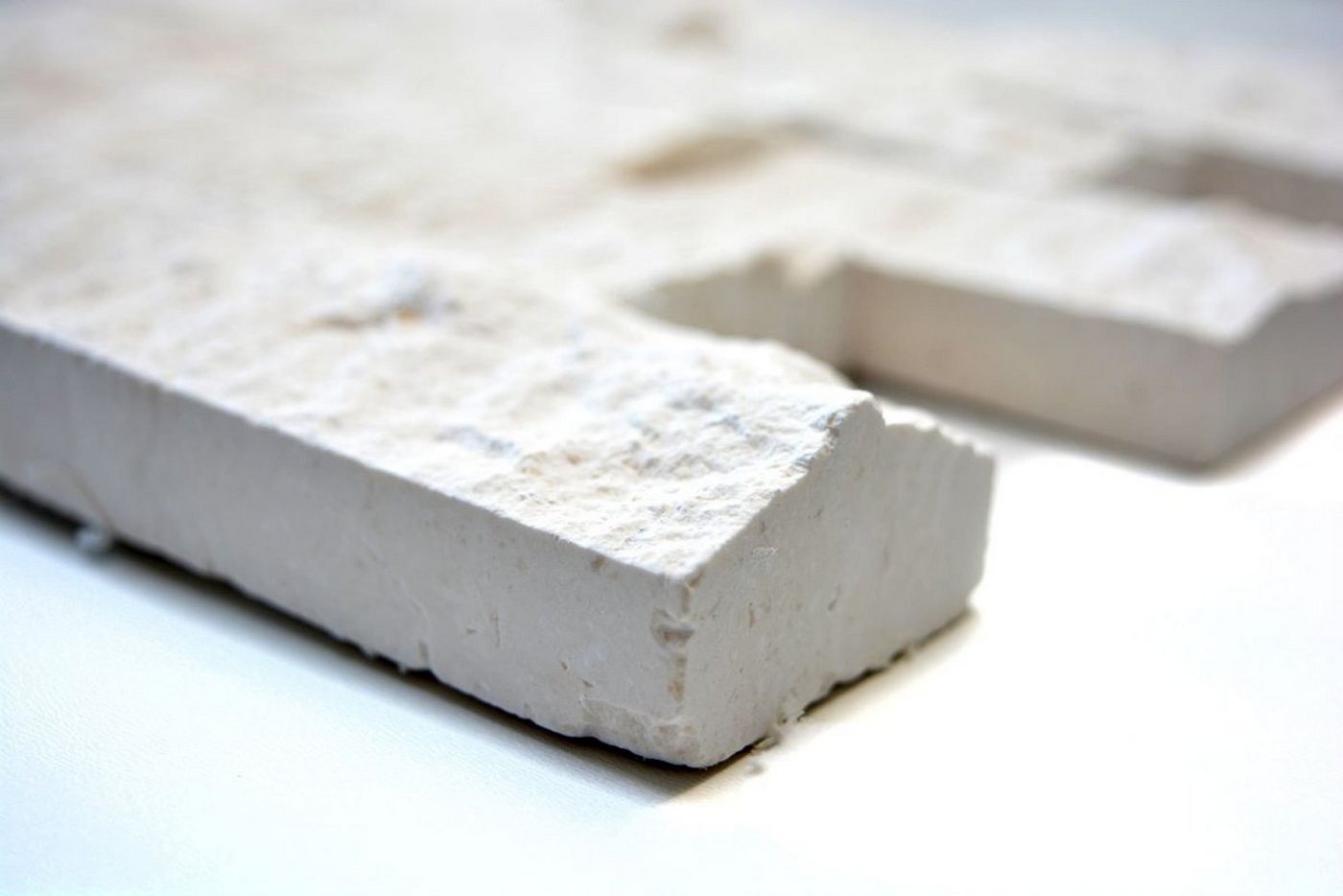 Thumbnail - Mosani Mosaikfliesen Kalkstein Mosaik Naturstein Splitface Steinwand weiß creme