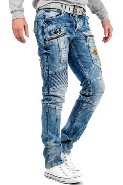 Cipo & Baxx Bikerjeans Herren Hose BA-CD293 W33/L34 (1-tlg) mit Kreuz Aufnäher und Rippenmuster