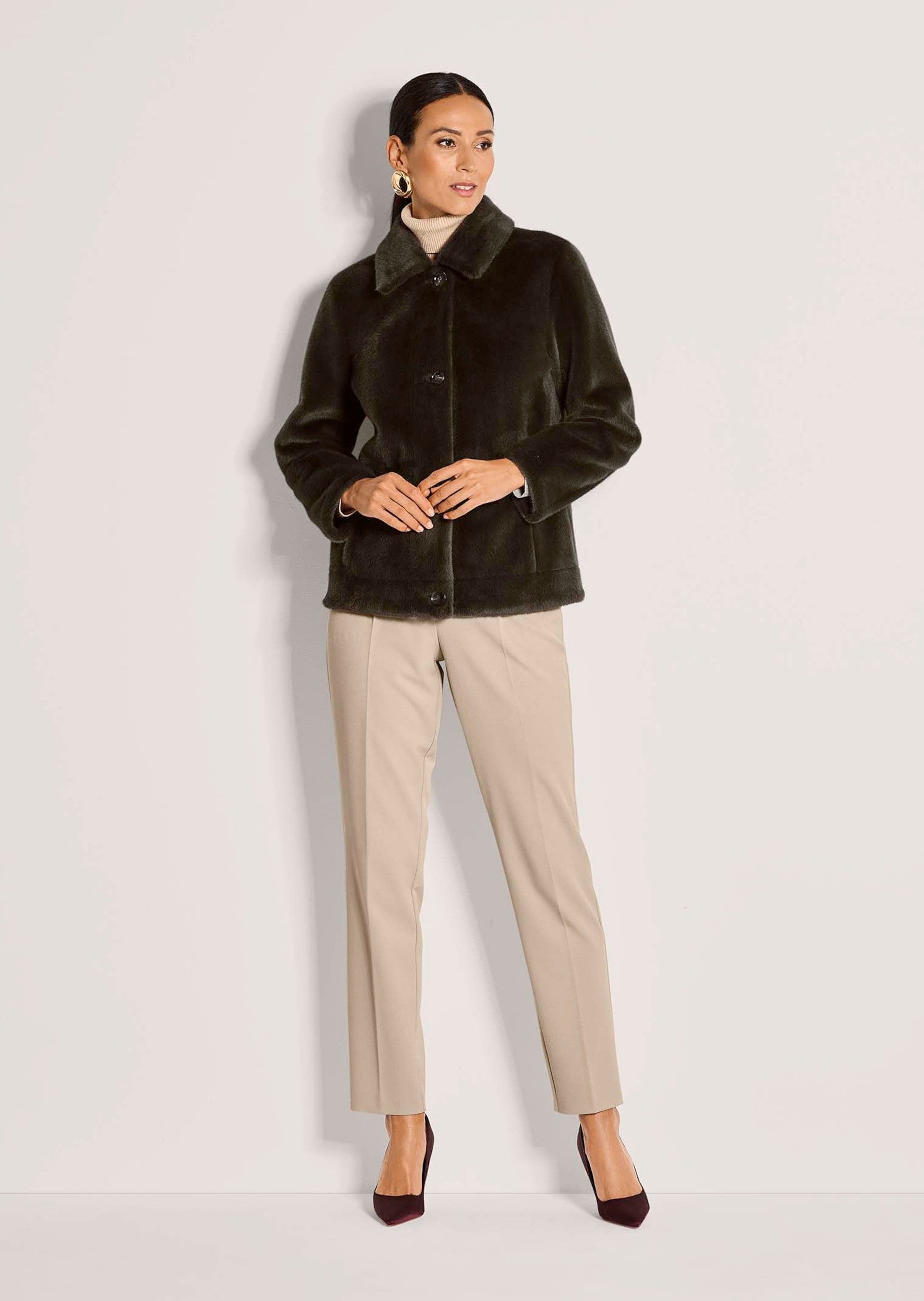 MADELEINE Outdoorjacke Elegante Jacke mit doppeltem Look Wendbar mit Klappk günstig online kaufen