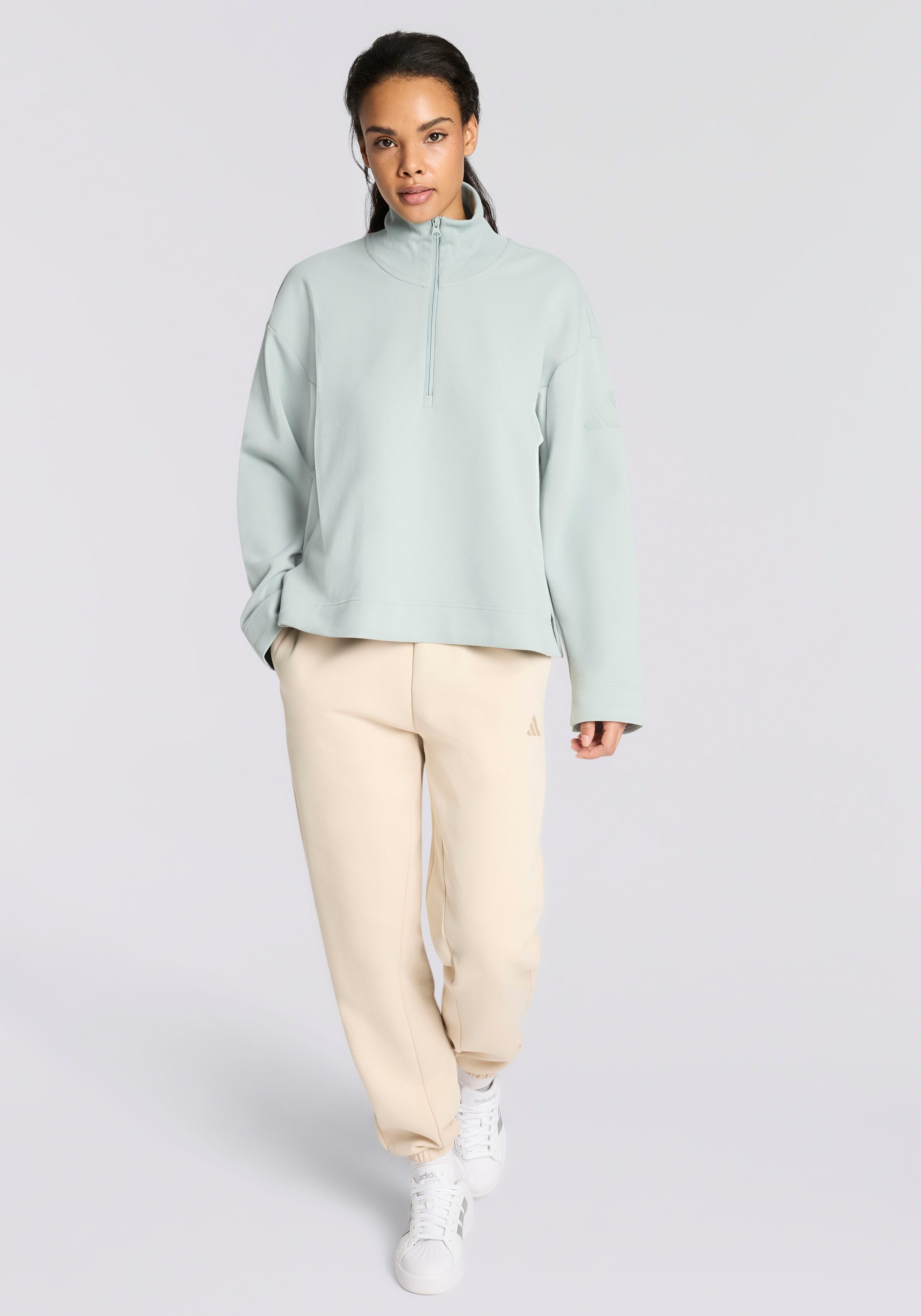 adidas Sportswear Sweatjacke SOFT LUX, REISSVERSCHLUSS BIS ZUR BRUST – Bild 5 von 5