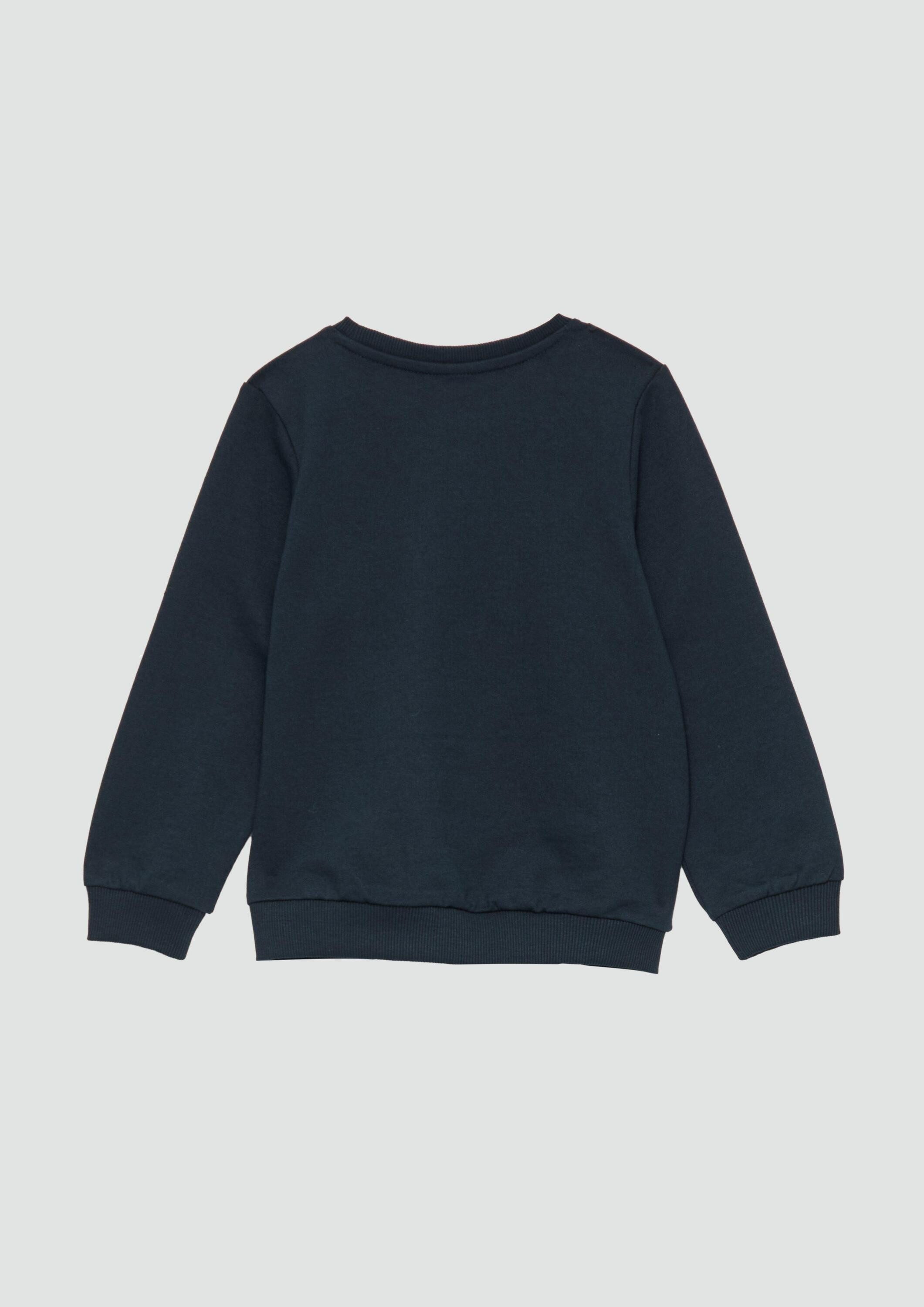 s.Oliver Sweatshirt Sweatshirt Unisex Sweatshirt mit Rippbündchen und kleinem Print-Detail – Bild 2 von 5