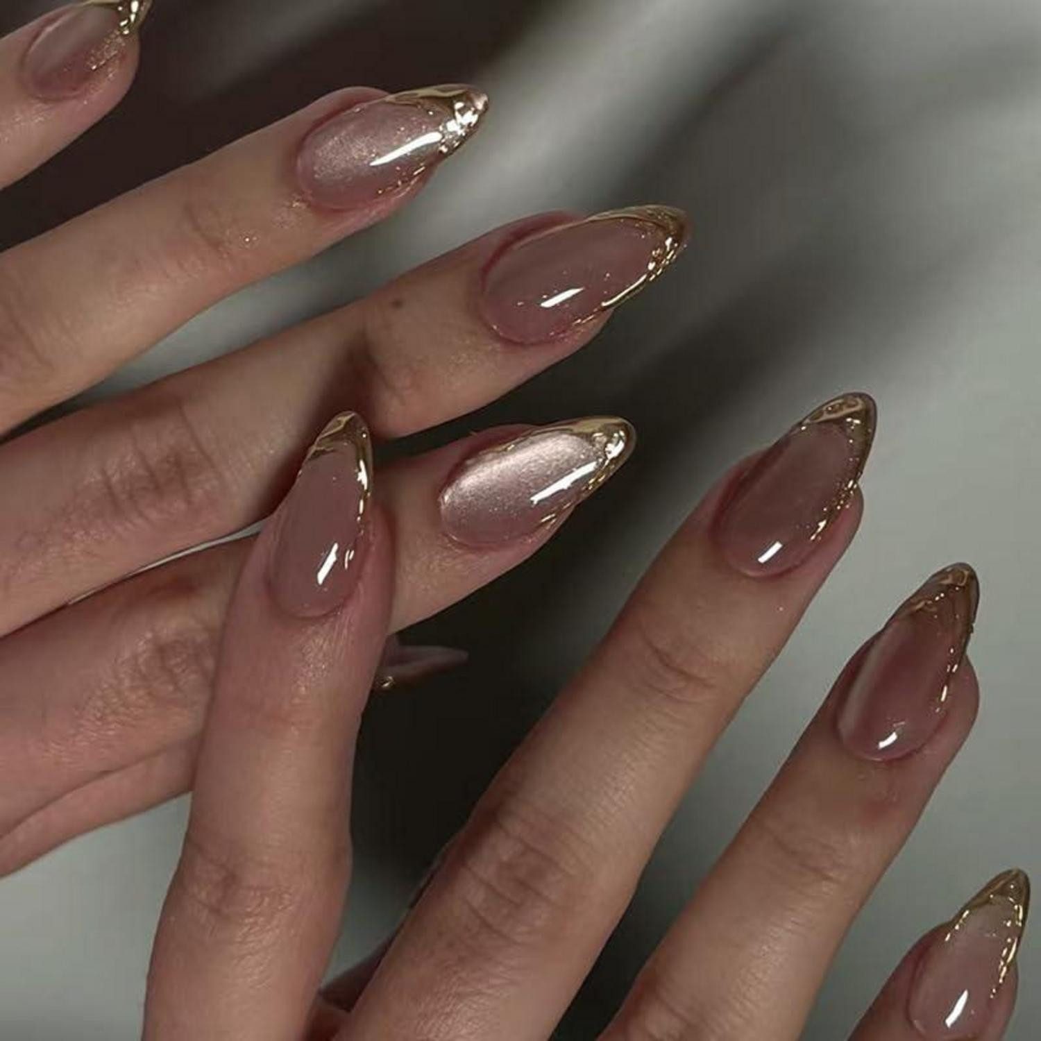 LuxusKollektion Kunstfingernägel Künstliche Fingernägel Kurz Almond Cat Eye Babyrosa Gold CB6