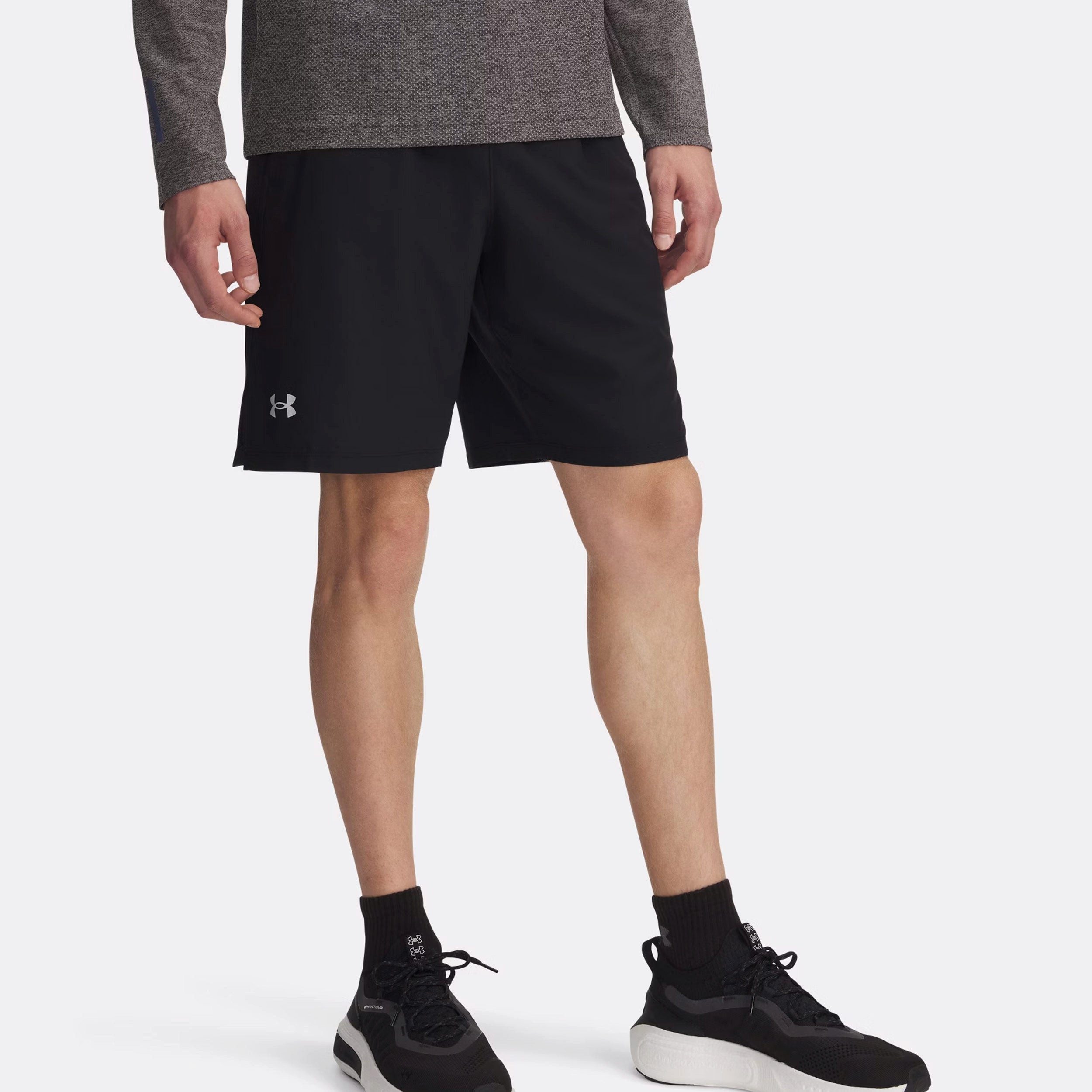 Under Armour® Laufshorts Launch 9in