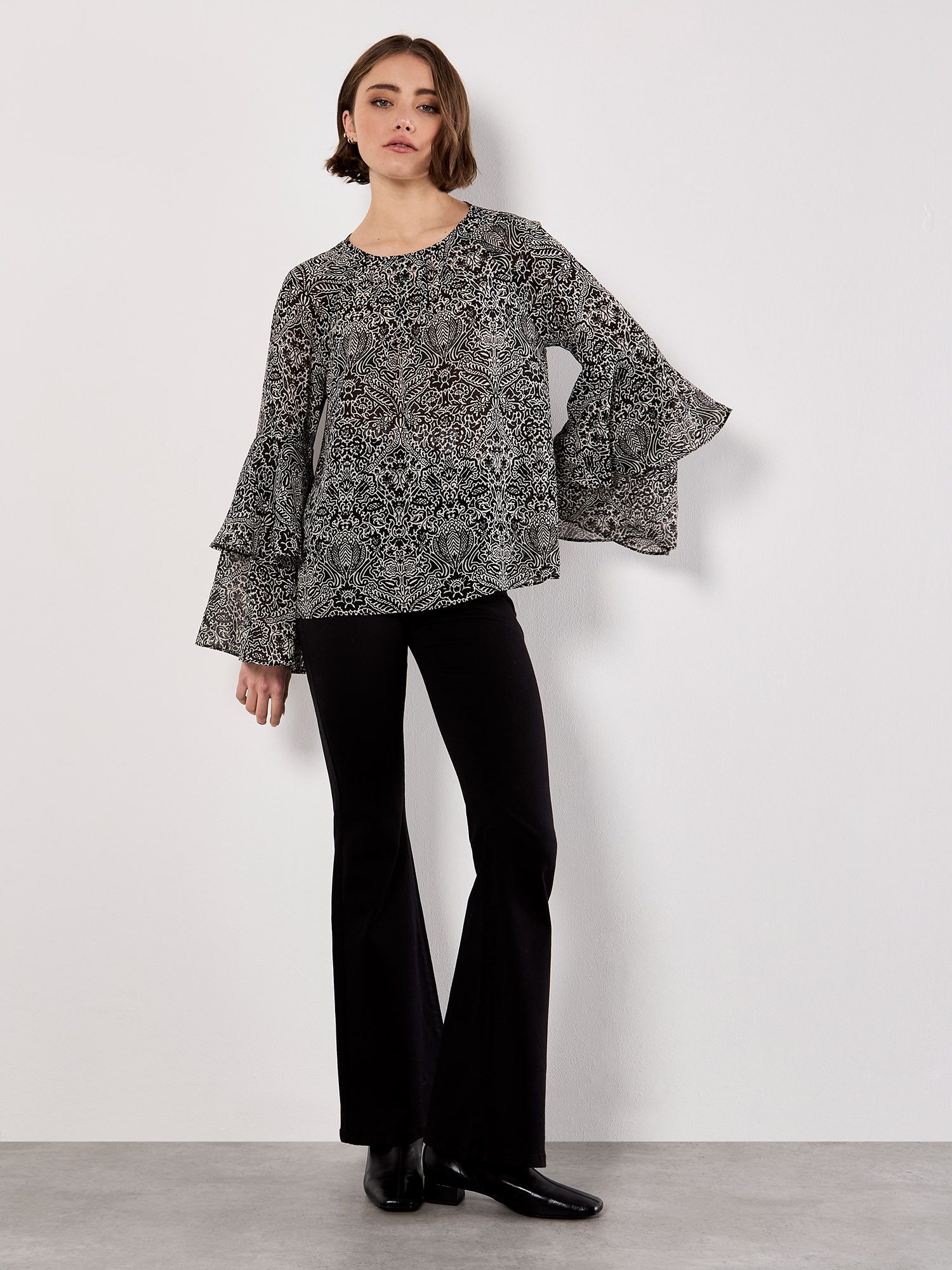 Apricot Rüschenbluse Leichte Bluse mit Rüschenärmeln günstig online kaufen