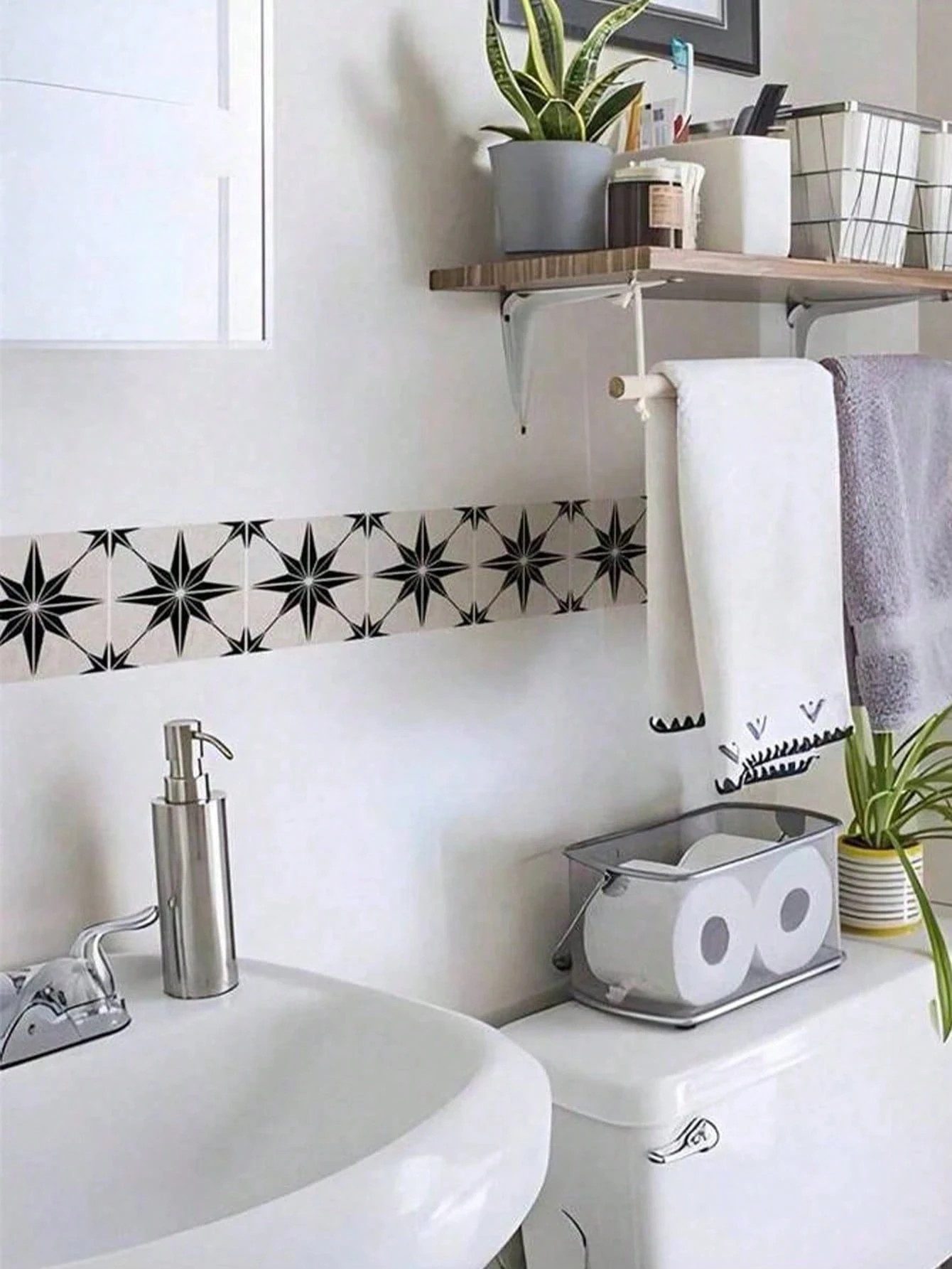 HomeBella Küchenrückwand Selbstklebende, abziehbare Wandtapete in Fliesenoptik, Wasserfeste Tapete für Küche, Bad & Wohnzimmer