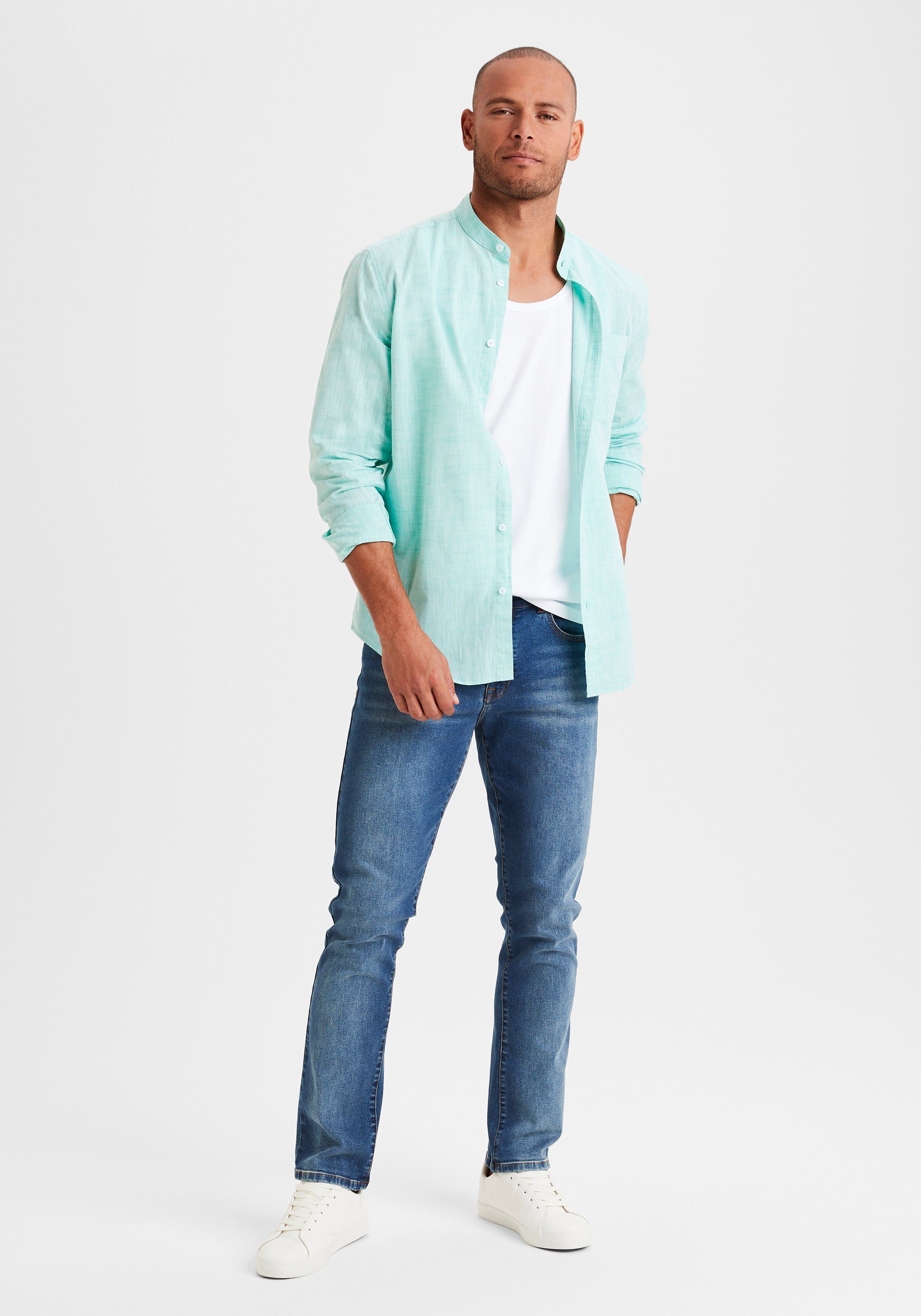 Buffalo 5-Pocket-Jeans Straight-fit Jeans aus dark-blue-denim Denim-Qualität elastischer