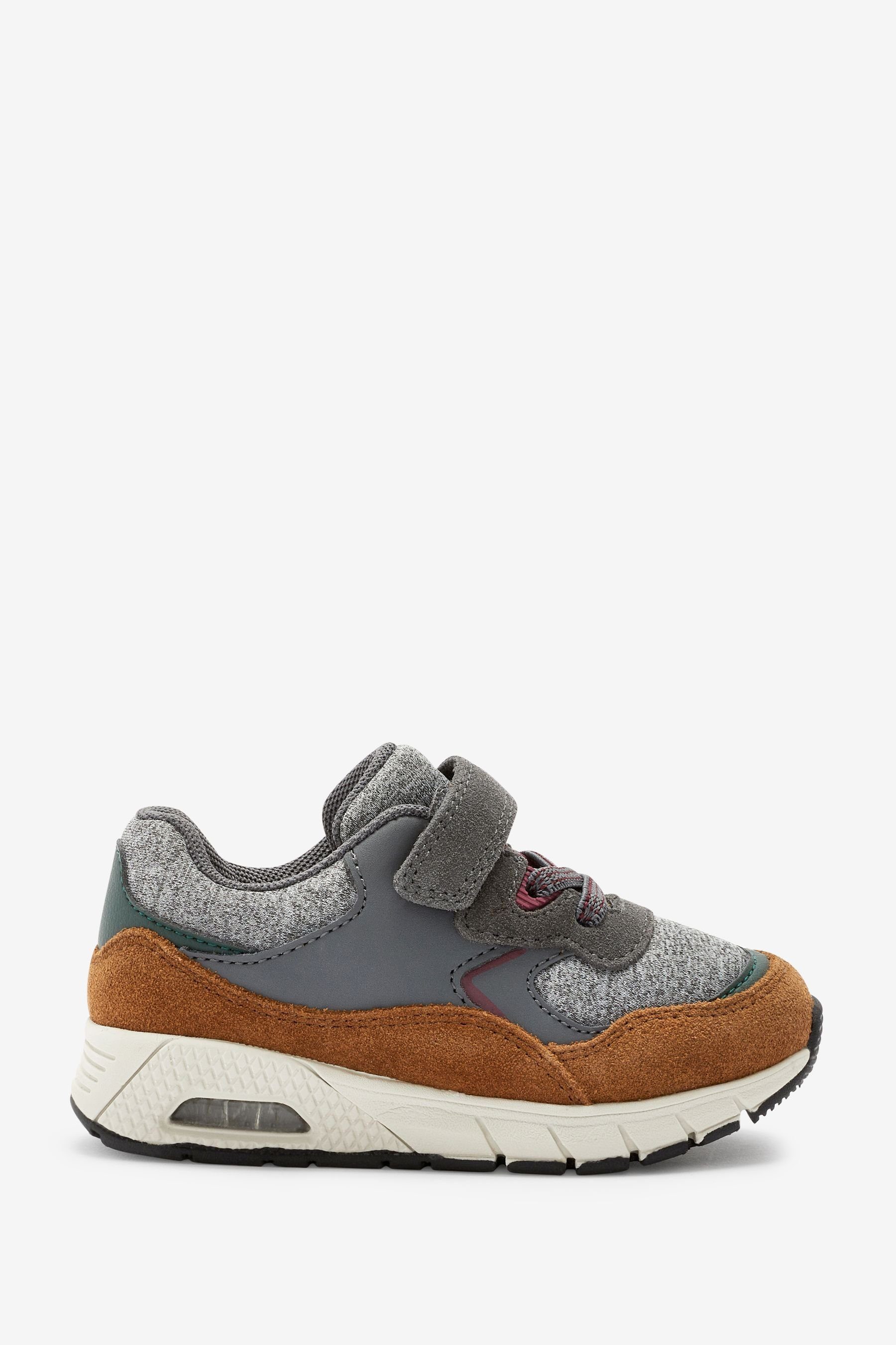 Next Elastischer Sportschuh mit Schnürung Sneaker (1-tlg) Grey/Brown