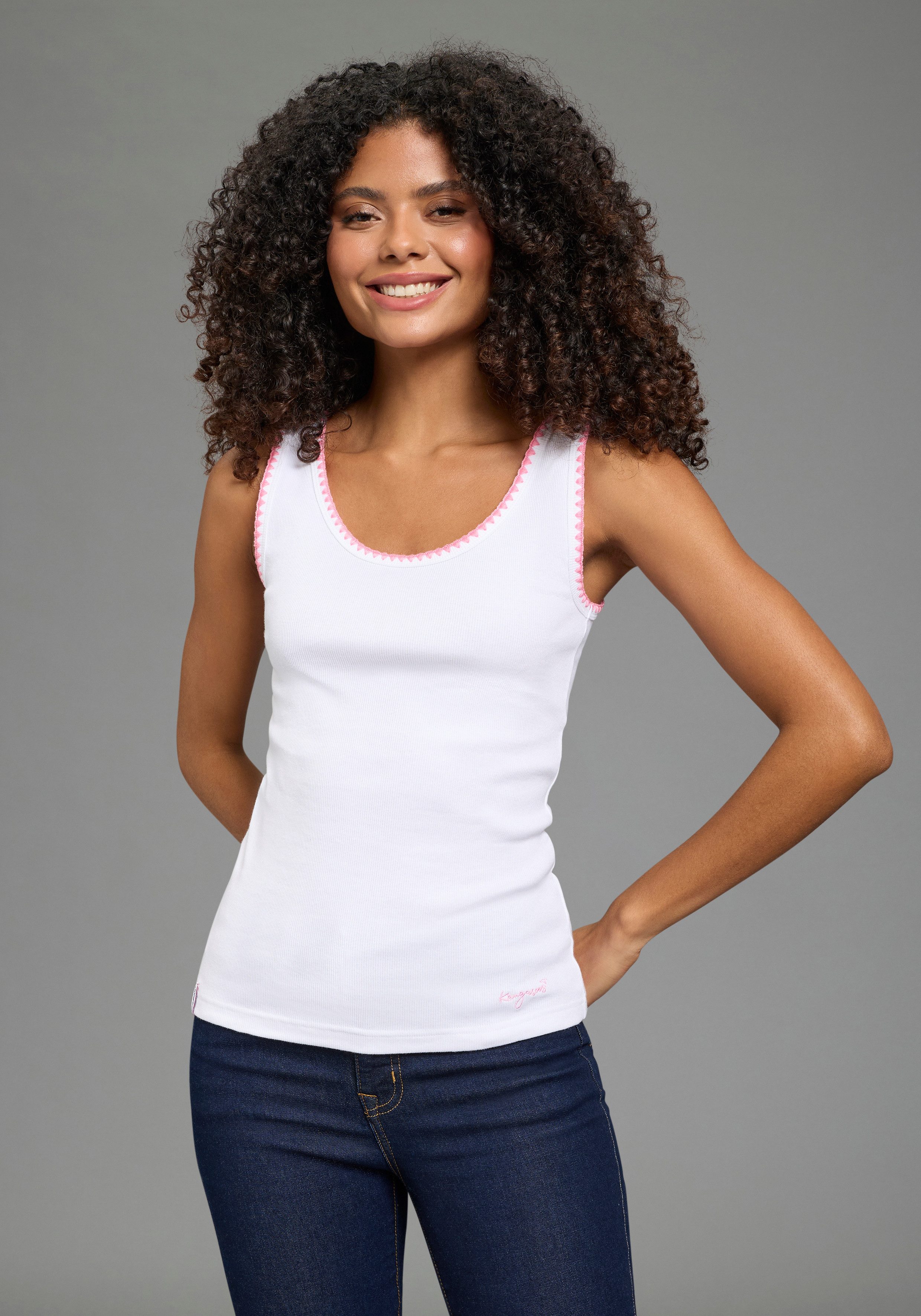 KangaROOS Trägertop hüftlang, figurbetonte Passform, aus Baumwolle und Elasthan