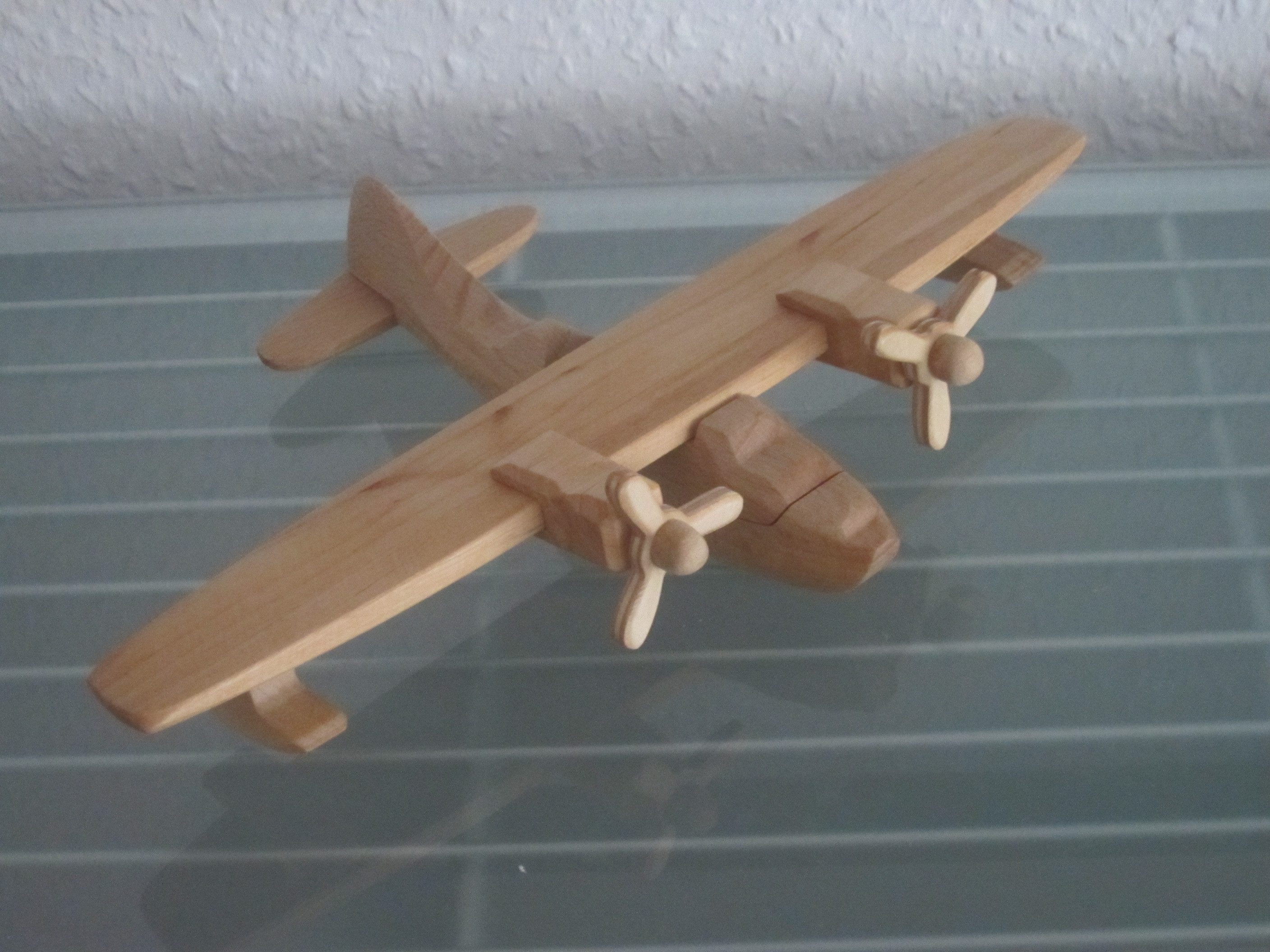 Holzprodukte Spielzeug-Flugzeug Flugzeug Bomber Wasserflugzeug Flieger Oldtimer Passagierflugzeug Holz
