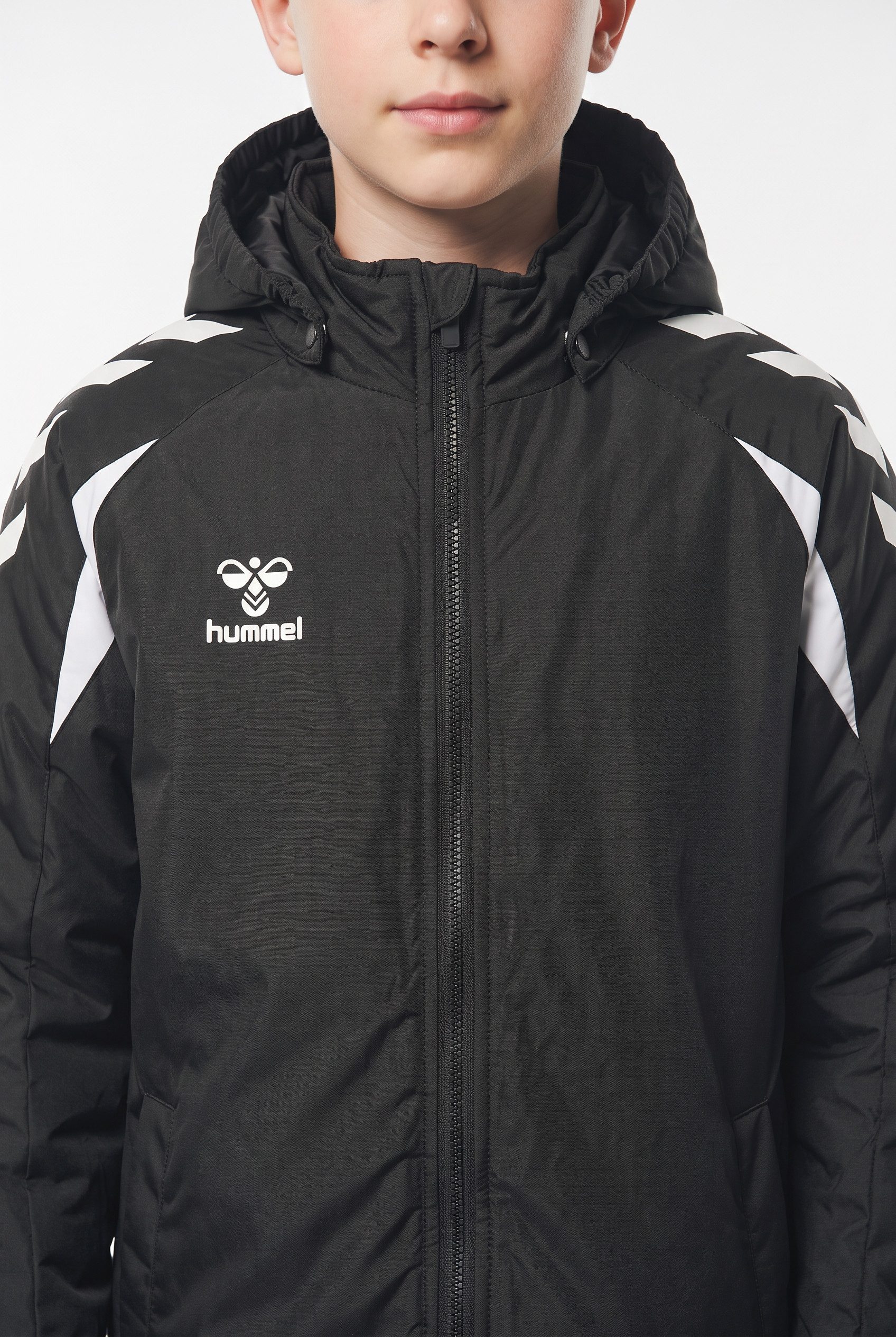 hummel Stadionjacke HMLCORE 2.0 BENCH JACKET KIDS für Kinder und Jugendliche, wärmend, für vor und nach dem Training – Bild 3 von 5