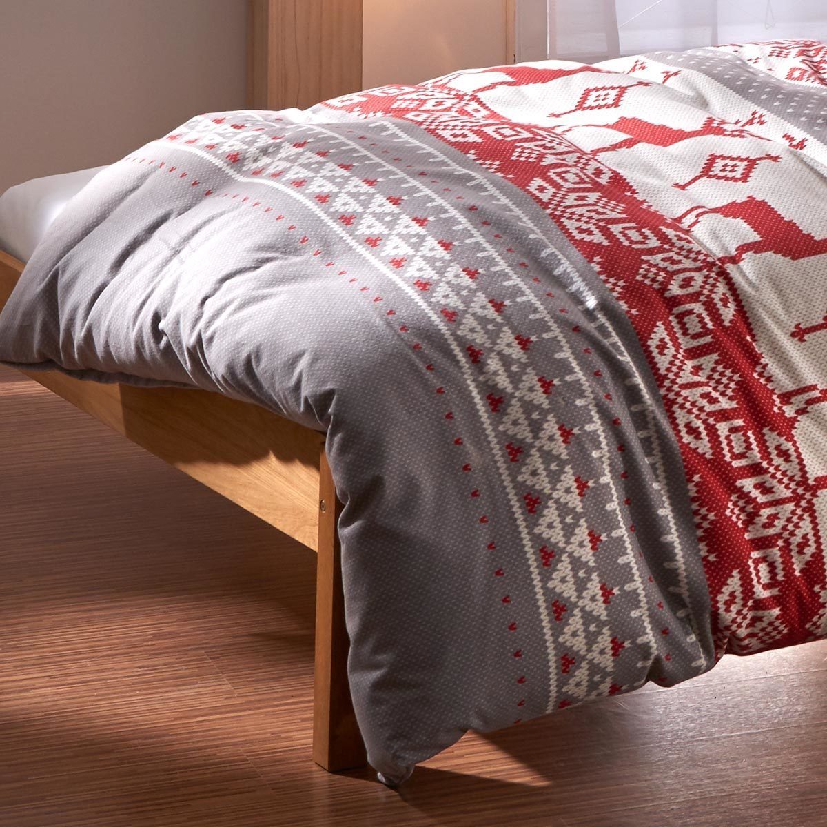 TRAUMSCHLAF Bettwäsche Hirsch, Flanell, 2 teilig, Flanell-Winterbettwäsche in toller Strickoptik