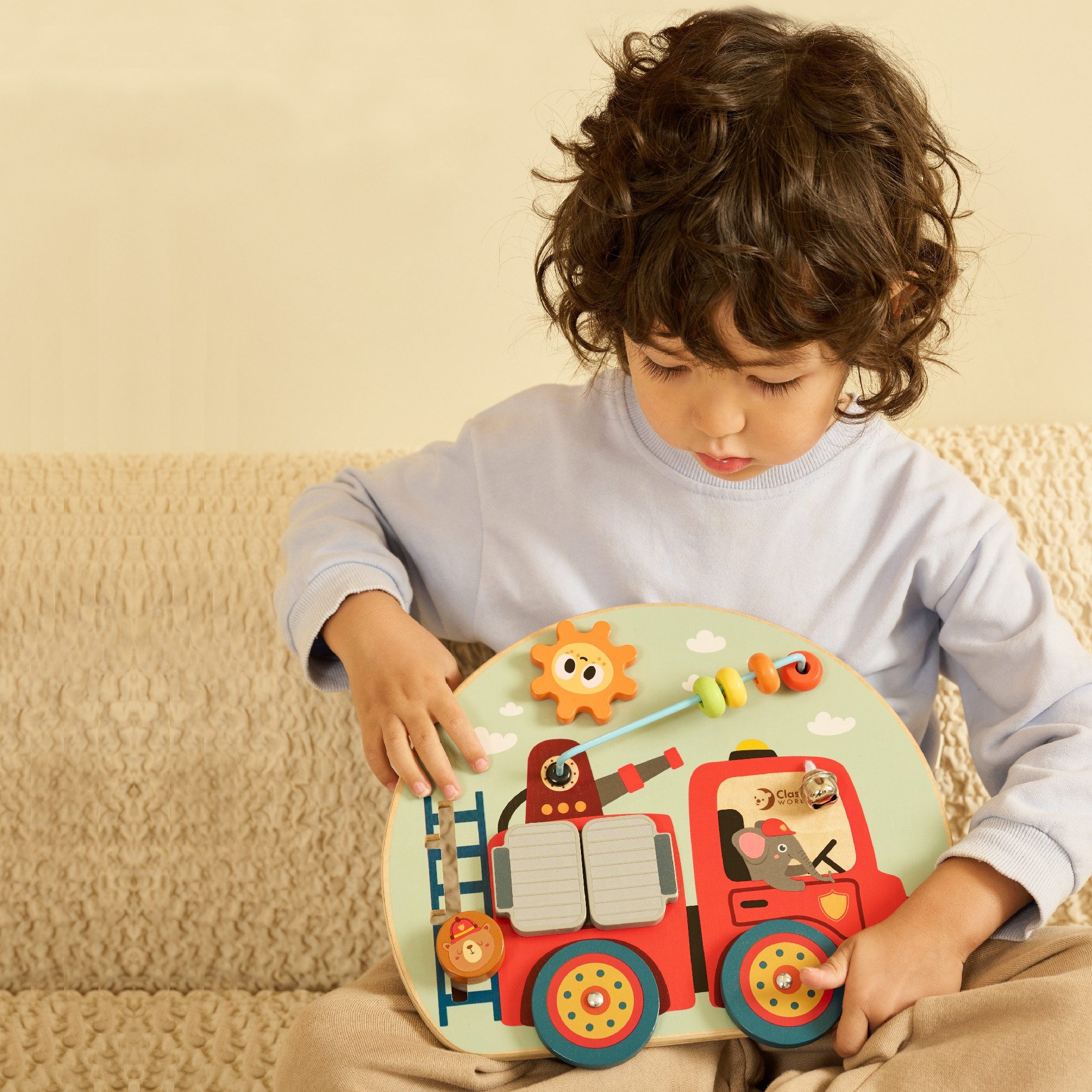 Classic World Motorikbrett Classic World - Aktivitätsbrett Feuerwehr - 29x24,5x6,6cm +12M, aus Holz