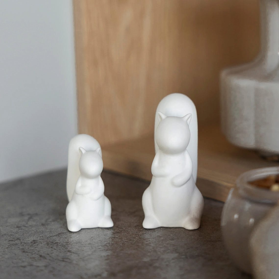 Storefactory Dekoobjekt Eichhörnchen Otis weiß Herbstdeko günstig online kaufen