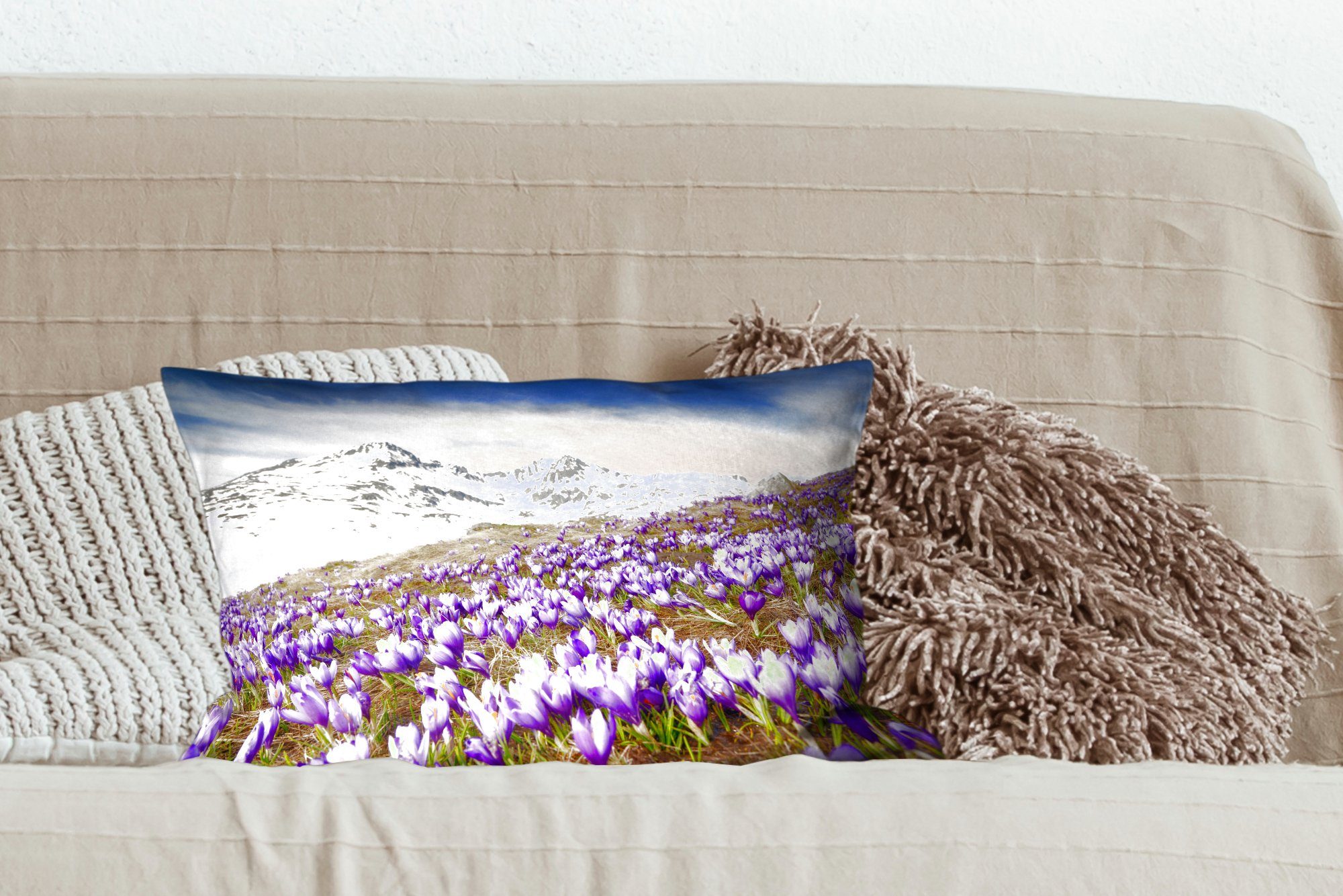 Dekokissen Schnee Zierkissen, mit Füllung, Berge Dekokissen - Wohzimmer MuchoWow Schlafzimmer Dekoration, Blumenwiese, -