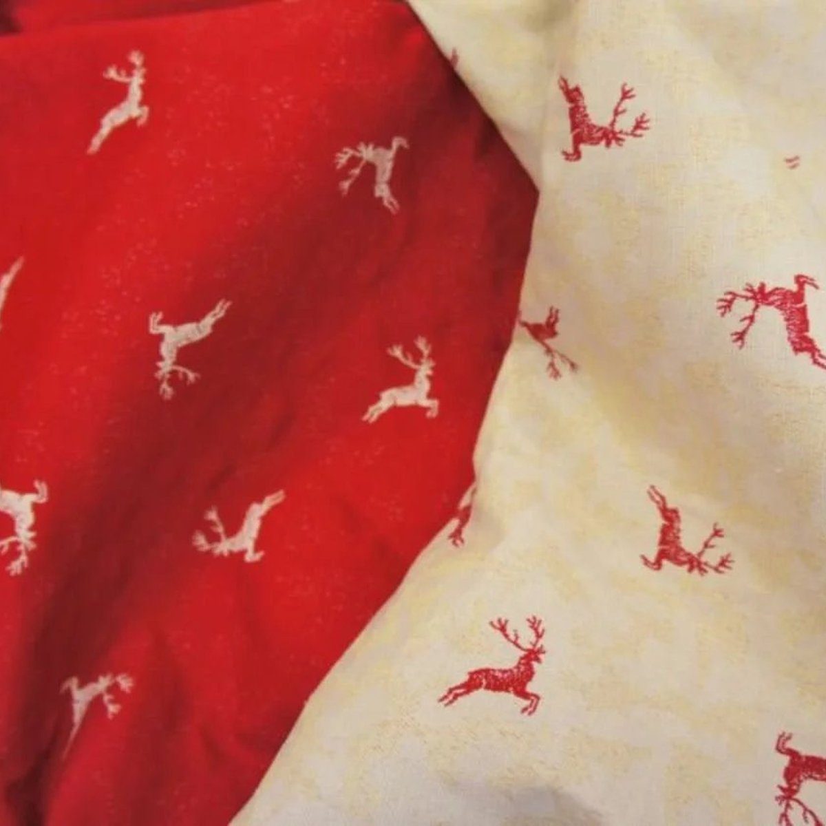 Stofferia Stoff Dekostoff Jacquard Weihnachten Hirsch Rot, Breite 140 cm, M günstig online kaufen