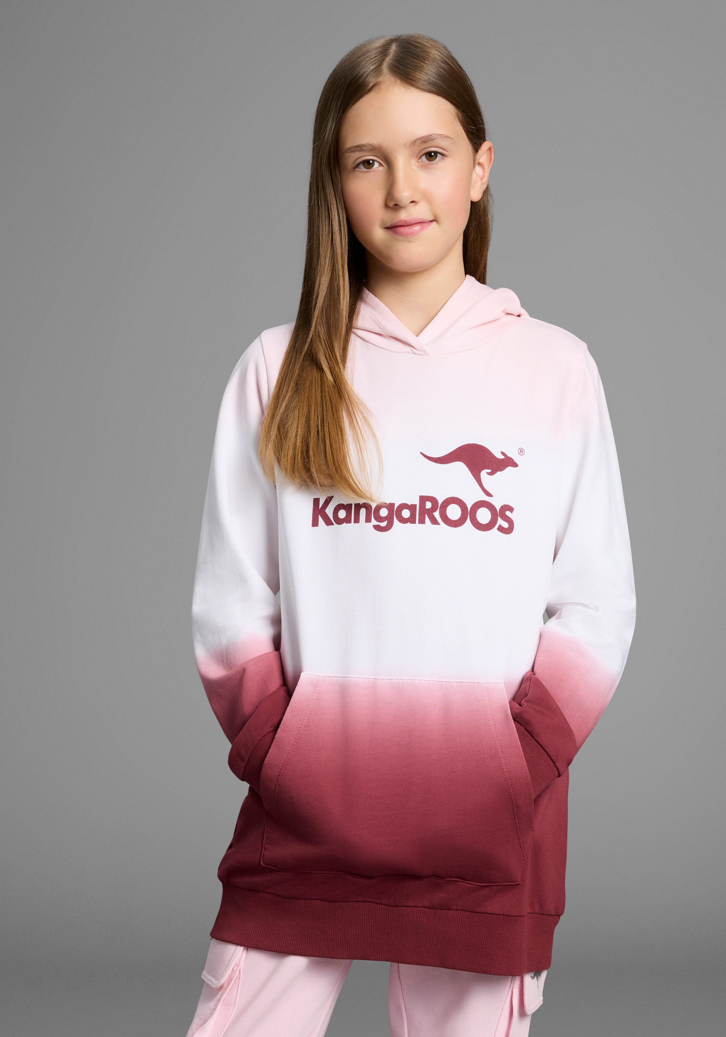 KangaROOS Kapuzensweatshirt, Longsweatshirt mit Farbverlauf Langarm mit Bündchen, taillierter Schnitt, mit Logodruck