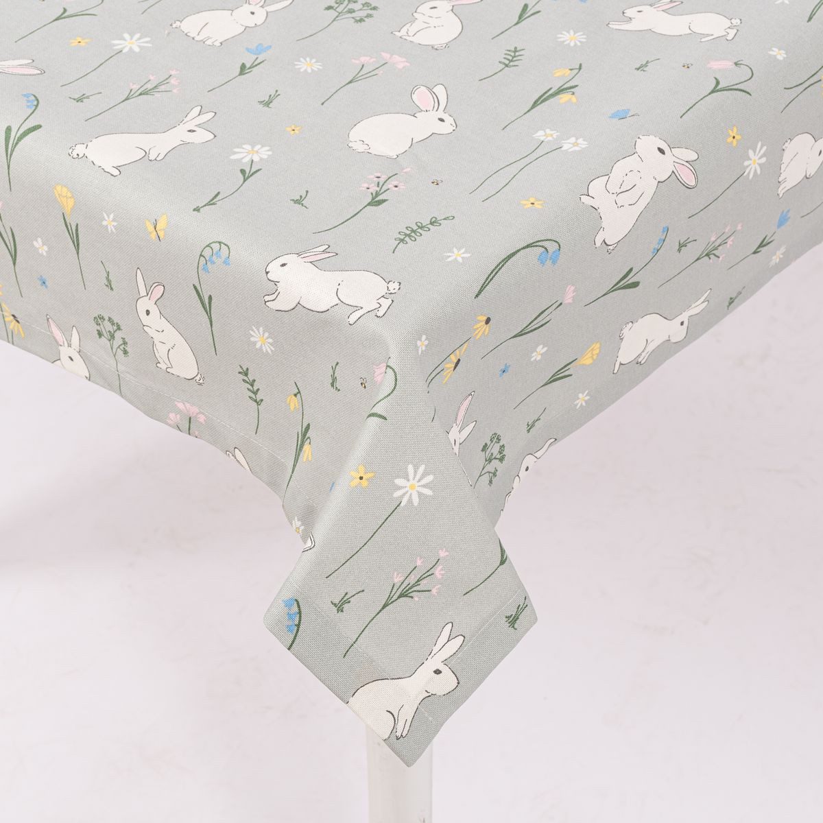 SCHÖNER LEBEN. Tischdecke Tischdecke Cute Rabbit Garden mintgrün div. Größen von SCHÖNER LEBEN., made in Germany