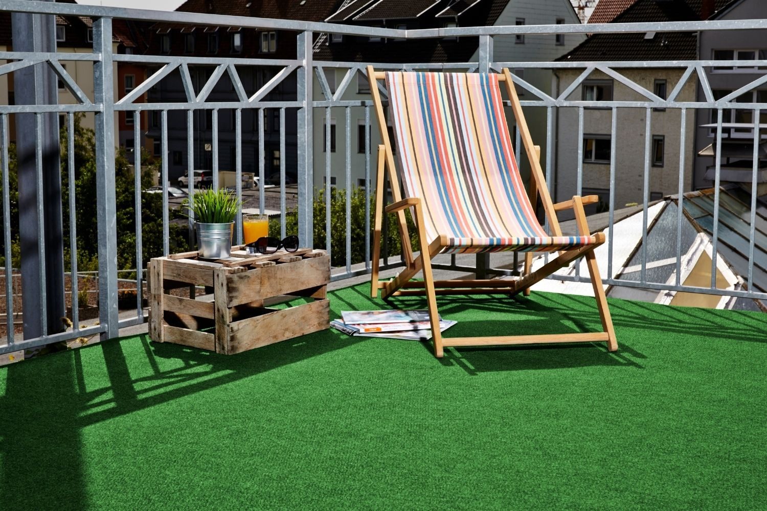 misento Kunstrasen Einfach, rechteckig, Höhe: 4 mm, Rasenteppich für Balkon und Terrasse mit Drainage-Noppen