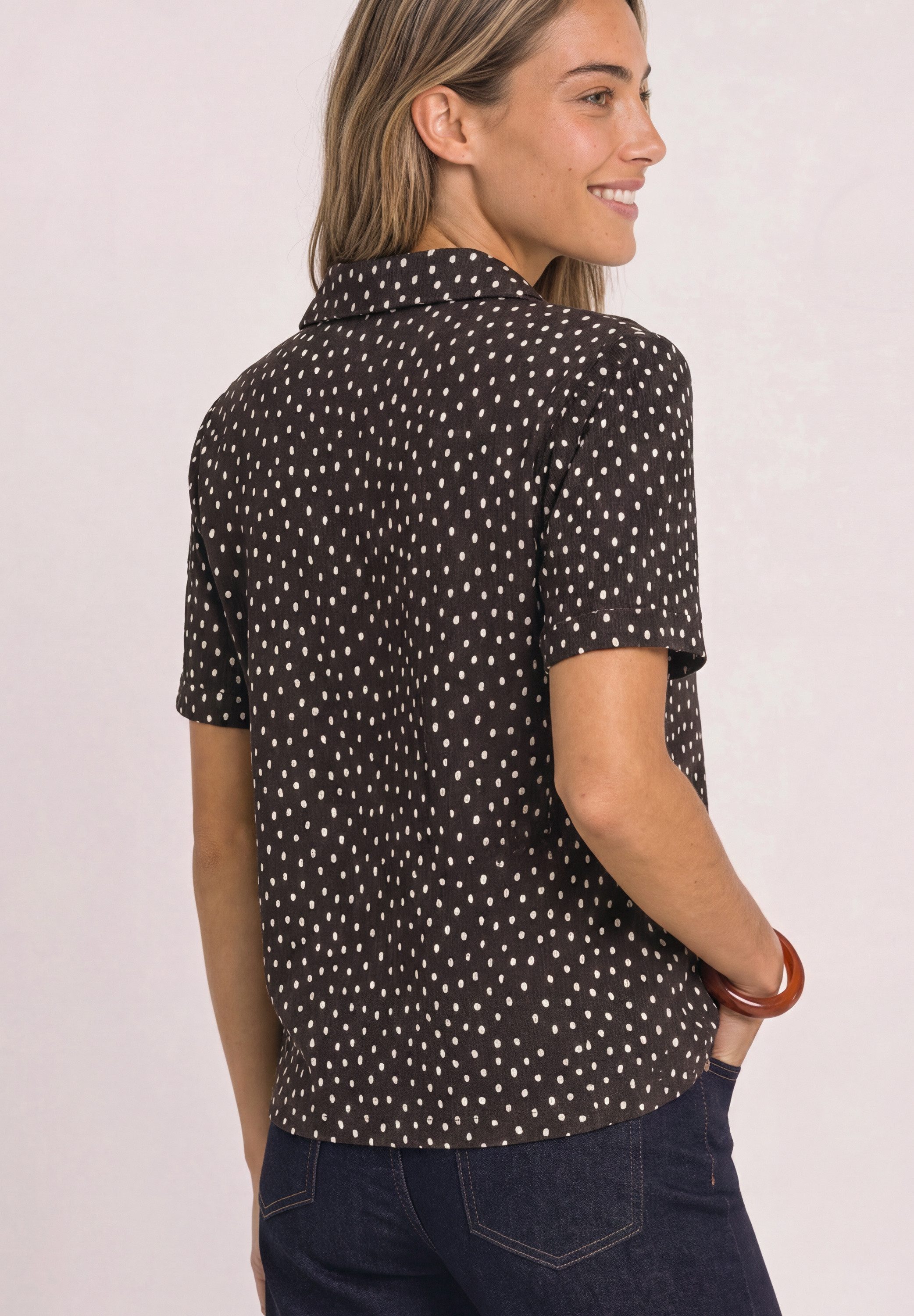 STREET ONE Blusenshirt Kurzarm mit Turn-Up-Detail, durchgehende Knopfleiste, Punktemuster – Bild 2 von 5