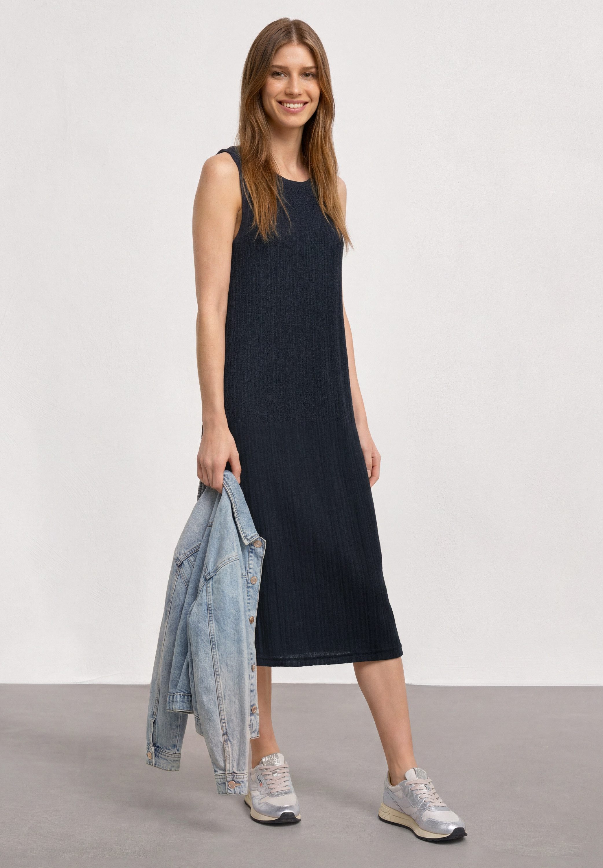 STREET ONE Midikleid Sommerkleid mit Spitze und Rundhals