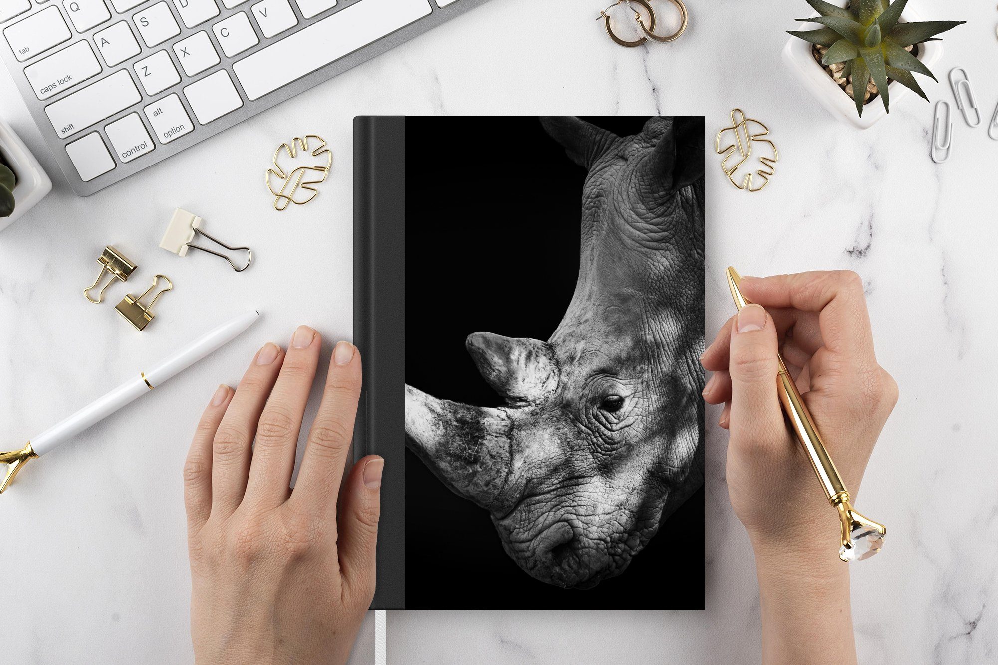 MuchoWow Notizbuch Rhinozeros - Seiten, Haushaltsbuch Licht, Merkzettel, A5, 98 Notizheft, - Tagebuch, Tier Journal