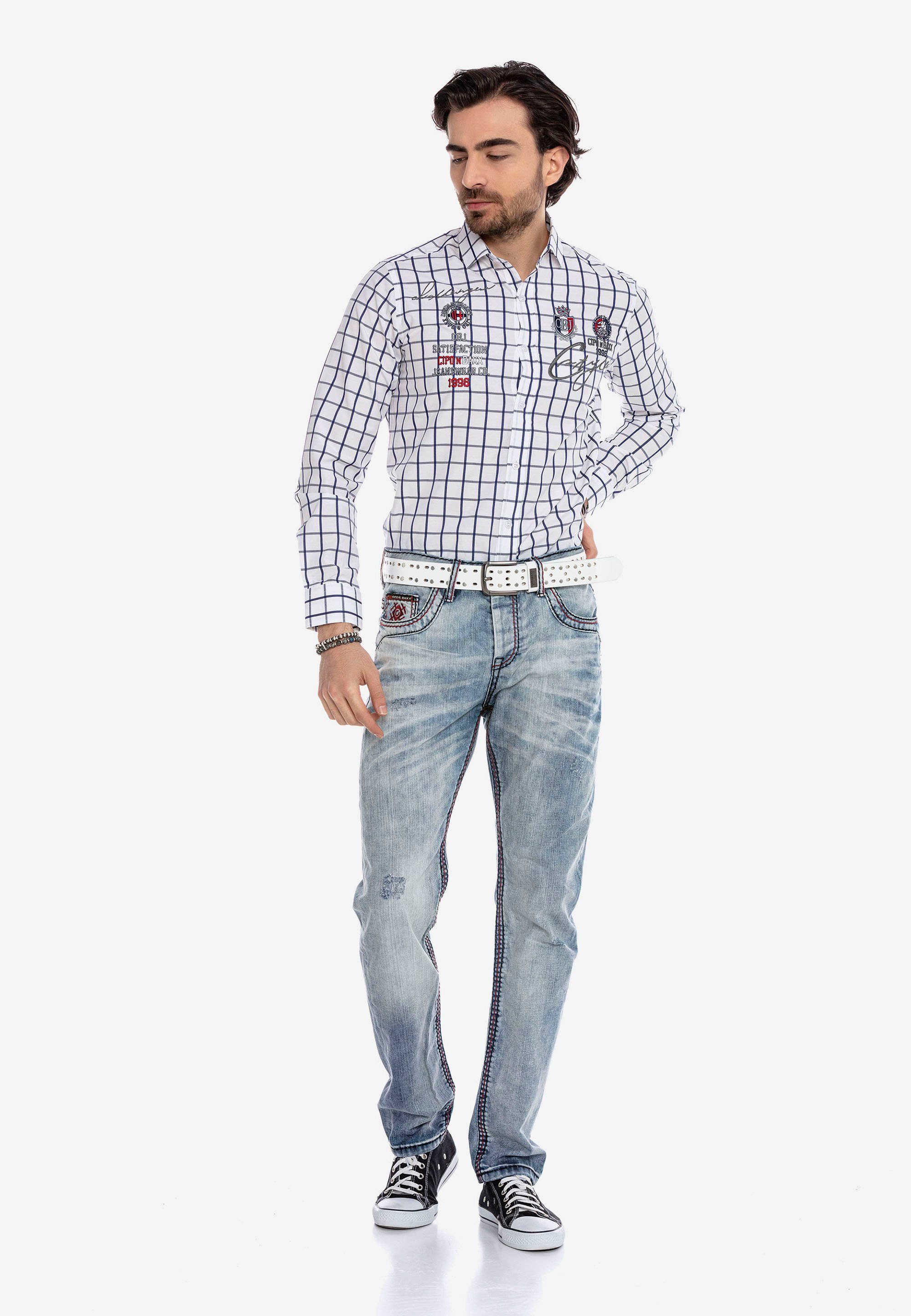 Cipo & Baxx in modischem Straight-Jeans Design
