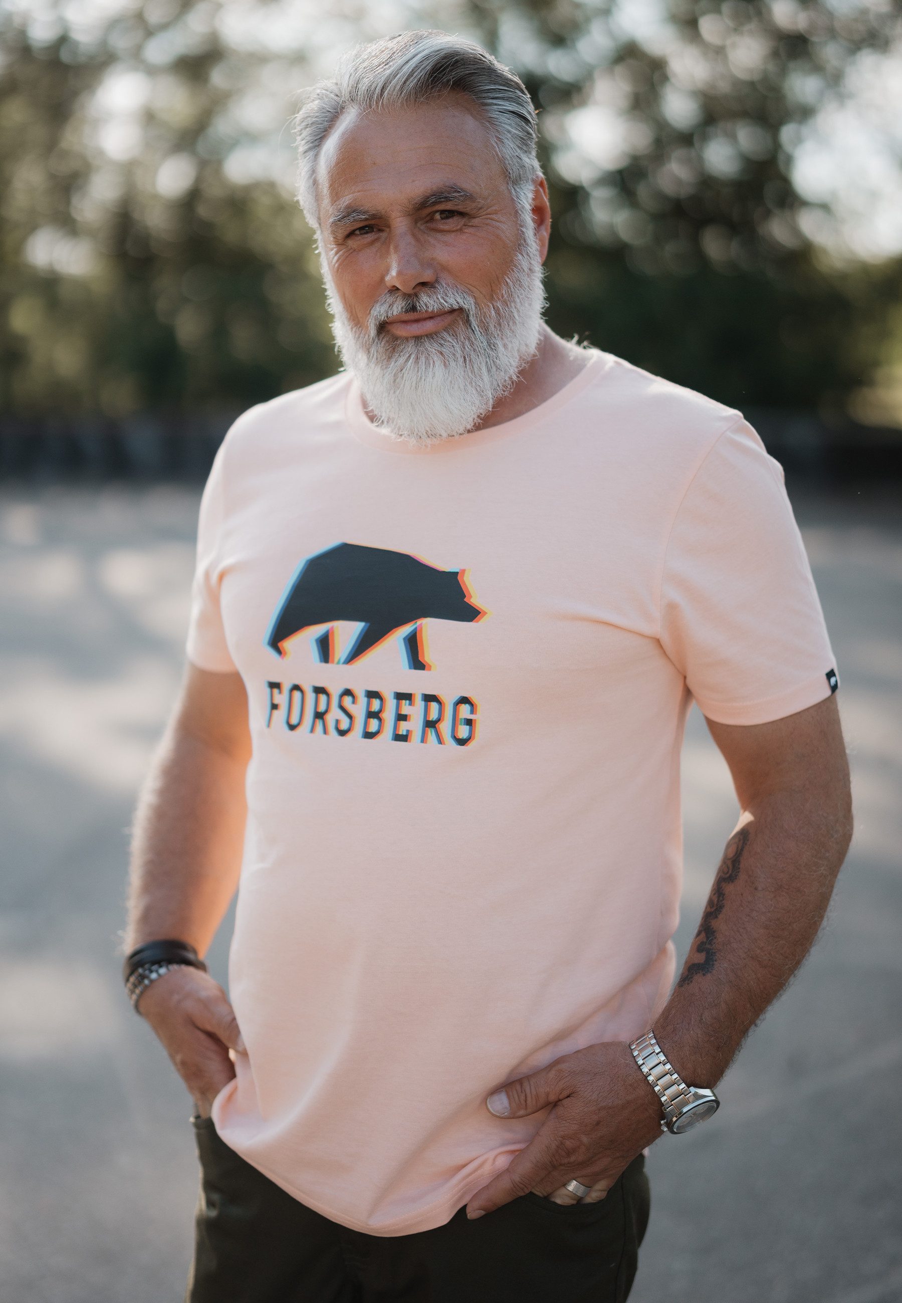 FORSBERG T-Shirt mit schwarzem Anaglyph-Logo – Bild 5 von 5