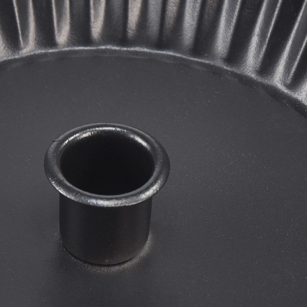 Florists Products Kerzenhalter Schwarzer Metall-Kerzenhalter Kuchenform Ø18cm Set 2 Stück