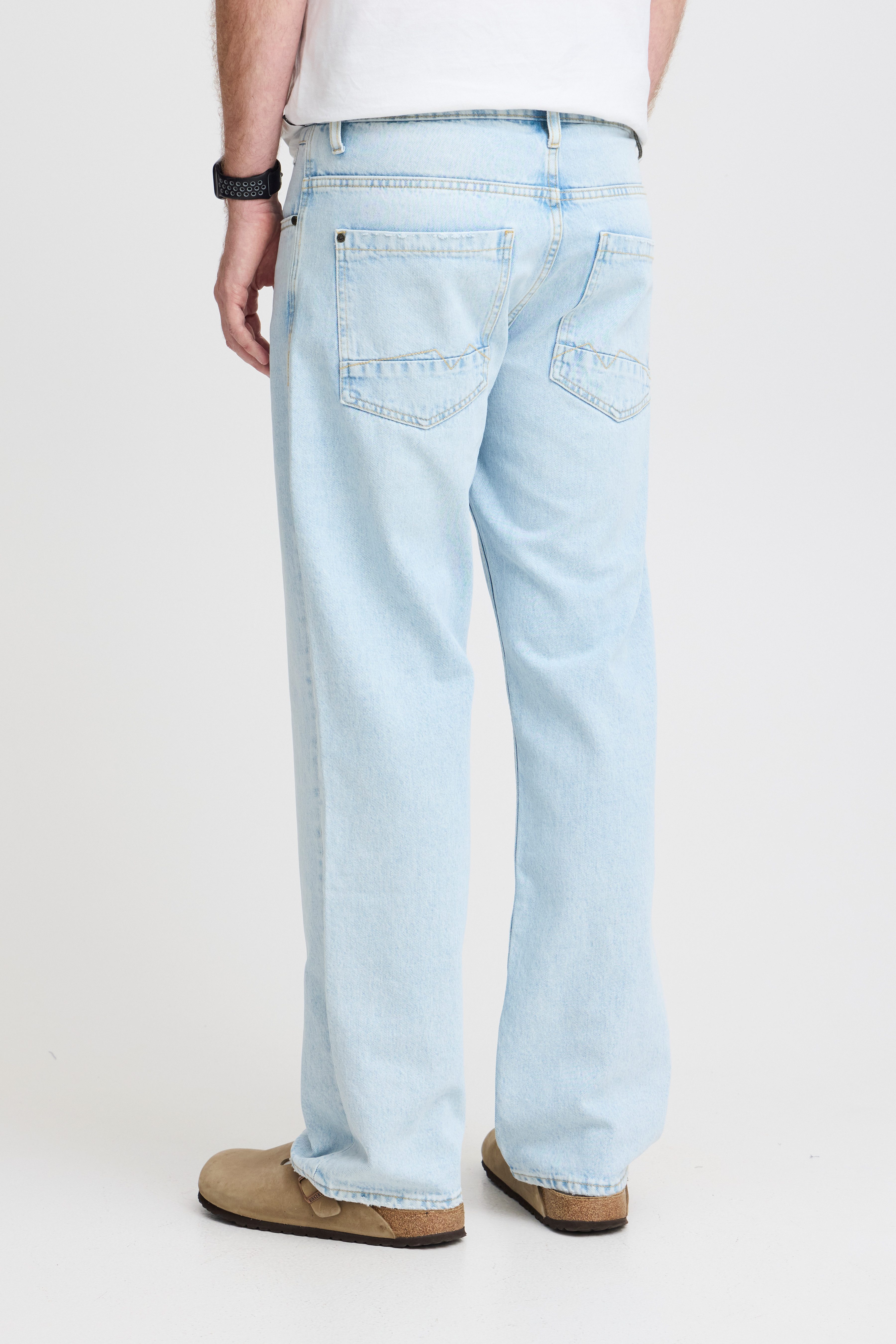 Blend Loose-fit-Jeans BHFLAKE LOOSE FIT JEANS lockere Passform, mit Abriebeffekten