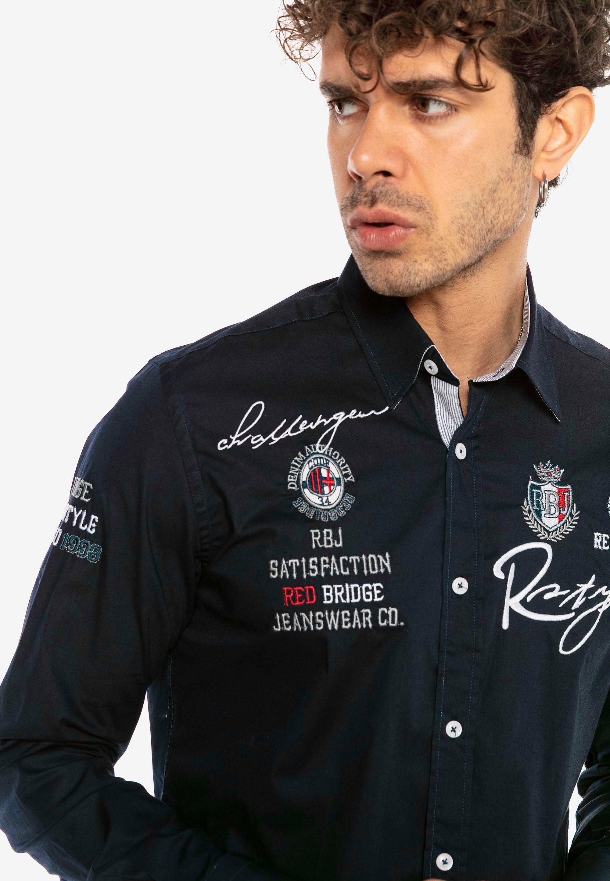 RedBridge Langarmhemd Stickerei City Slim Jersey Fit-Schnitt mit im dunkelblau
