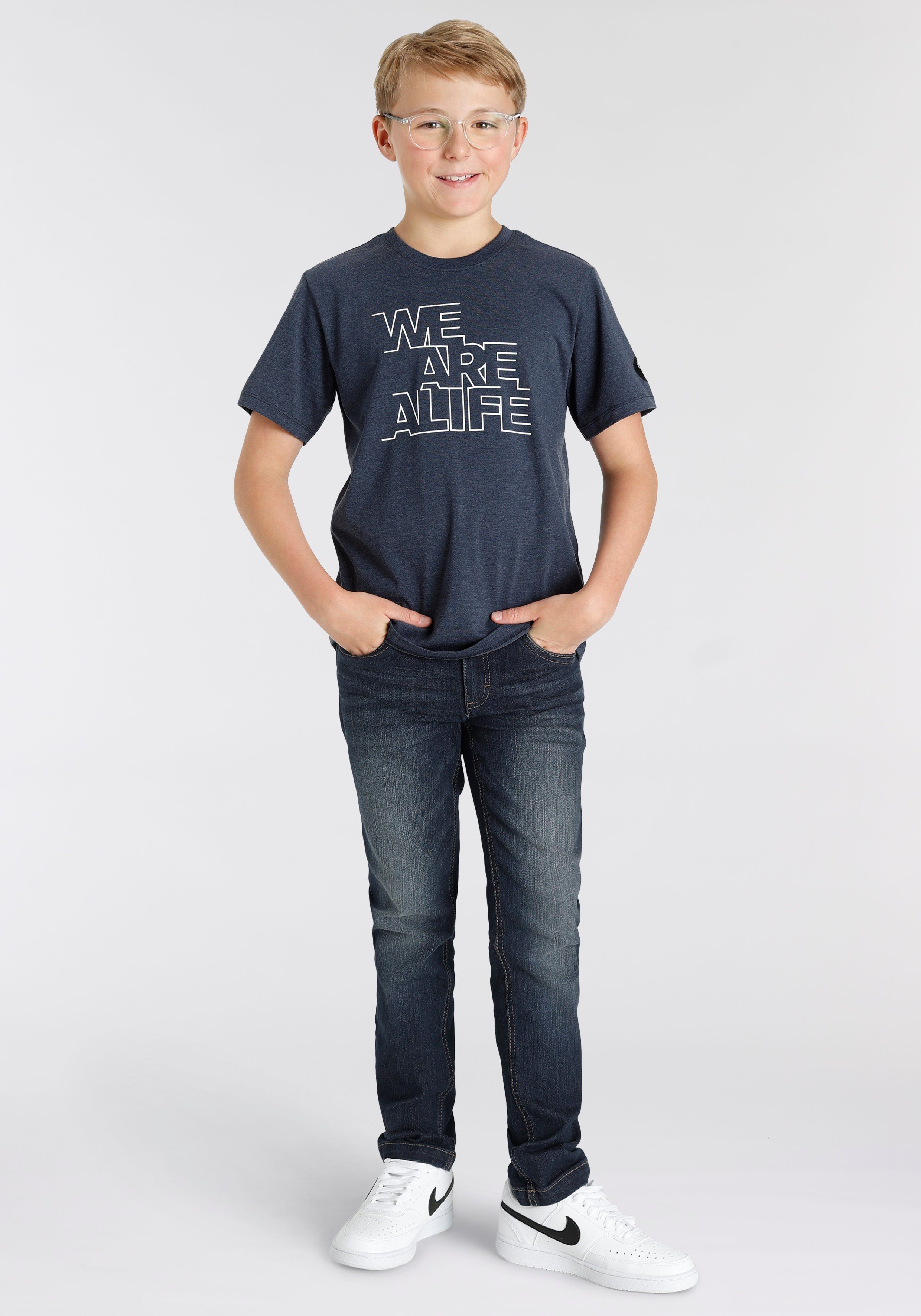 & für Kickin schmale Hosenbund, mit Logo-Print Jungen Straight-Jeans im Form Alife