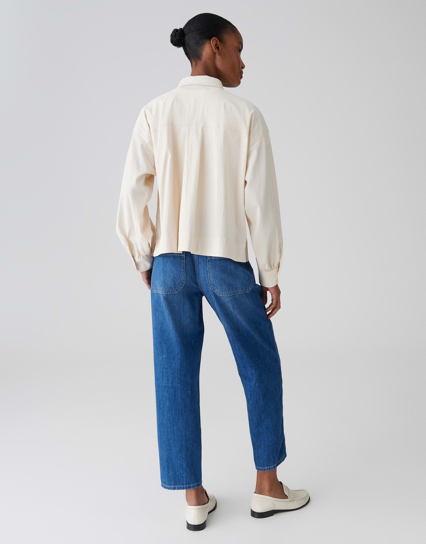 OPUS Hemdbluse Hemdbluse aus Lyocell mit Crinkle-Effekt Lockere Passform, aufgesetzte Pattentaschen, Ballonärmel