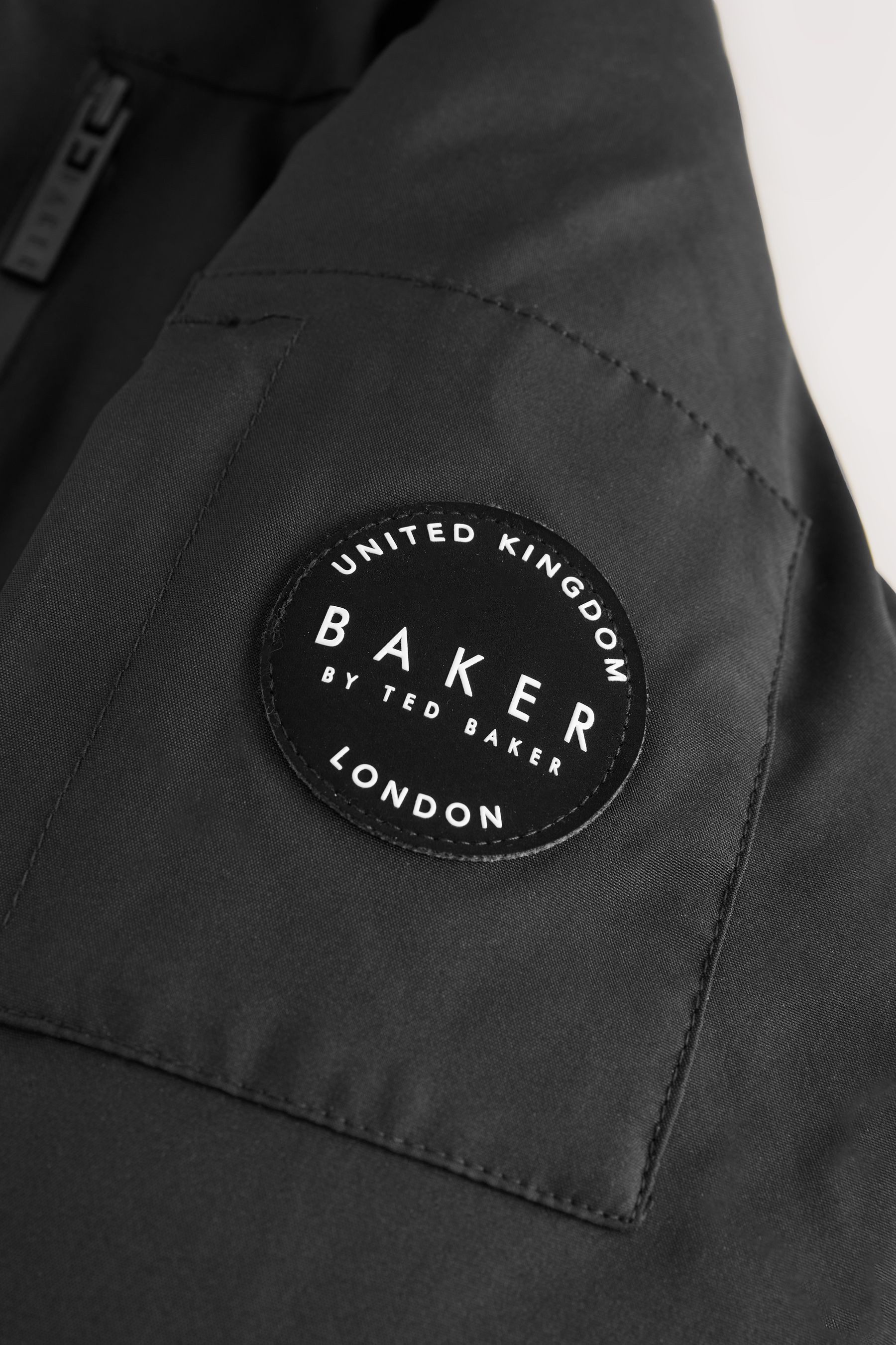 Baker by Ted Baker Steppmantel Baker by Ted Baker wasserabweisender Bombermantel (1-tlg)