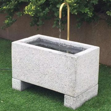 Dehner Gartenbrunnen Salzburg, 60 x 72 x 35 cm, Granit/Metall, grau, 60 cm Breite, Umlaufbrunnen aus Granit komplett mit edlem Wasserhahn, Pumpe & Sockel