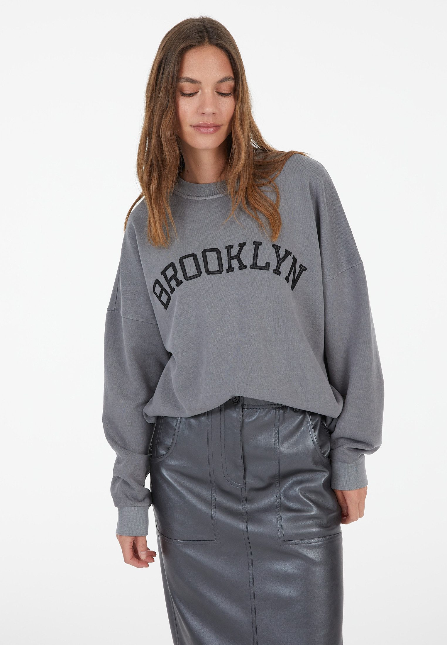 MARC AUREL Sweatshirt mit Brooklyn Applikation