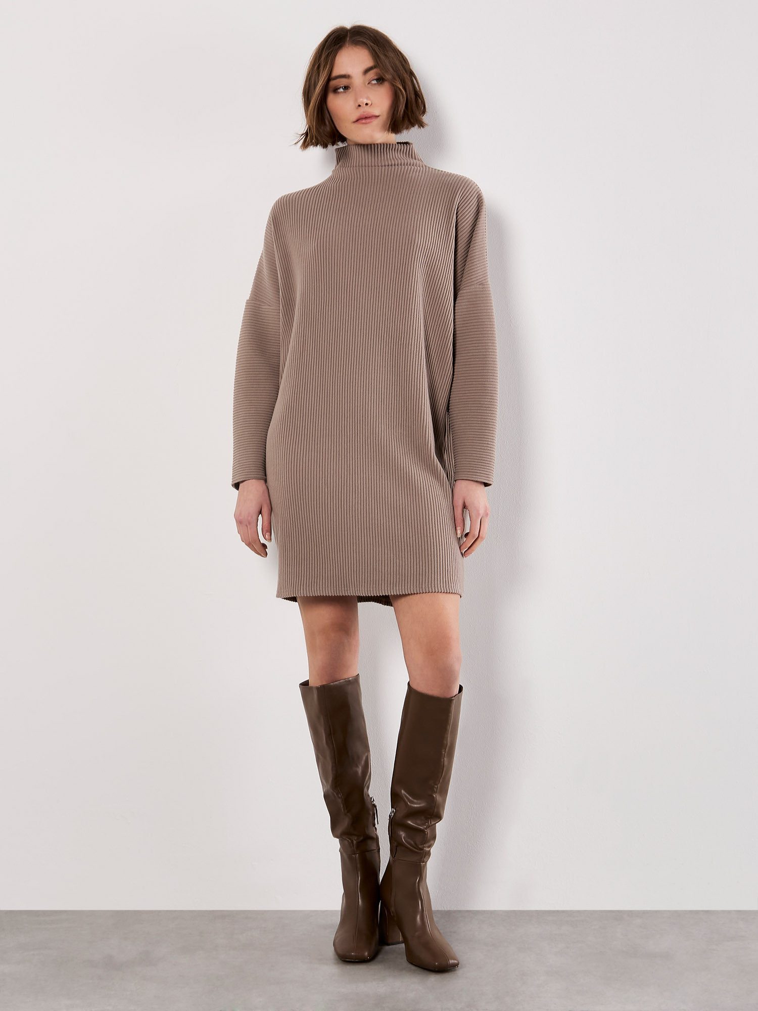 Apricot Strickkleid Cocoon Dress in Rippoptik günstig online kaufen