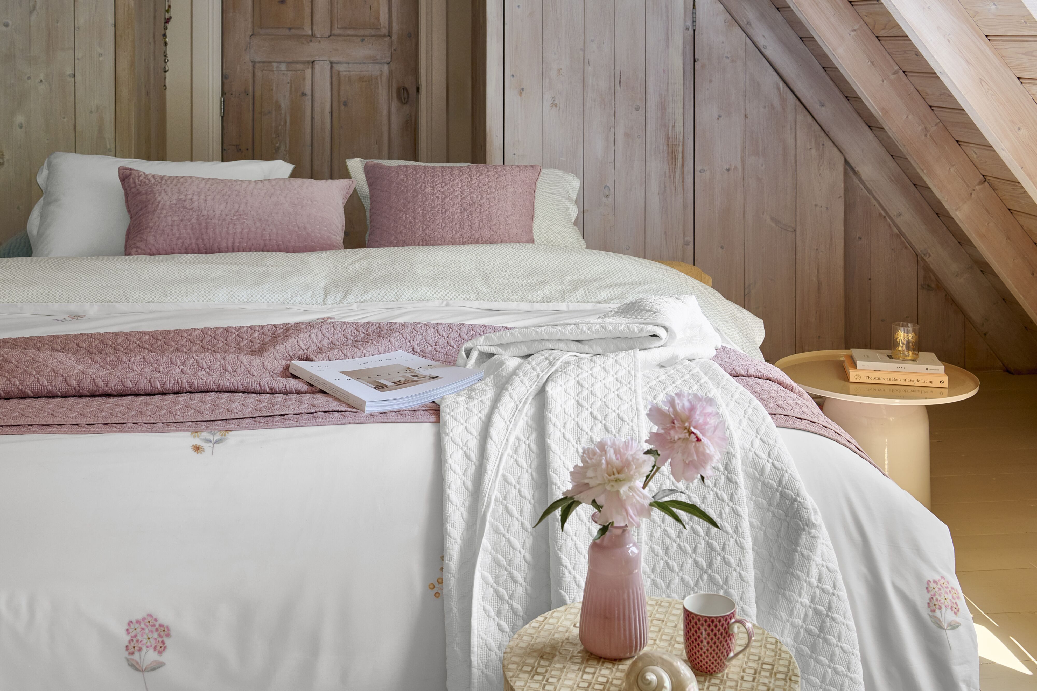 PiP Studio Tagesdecke Tagesdecke PIP Yuna Throw Off-white 260x240 Cremefarben, 260 x 240 cm