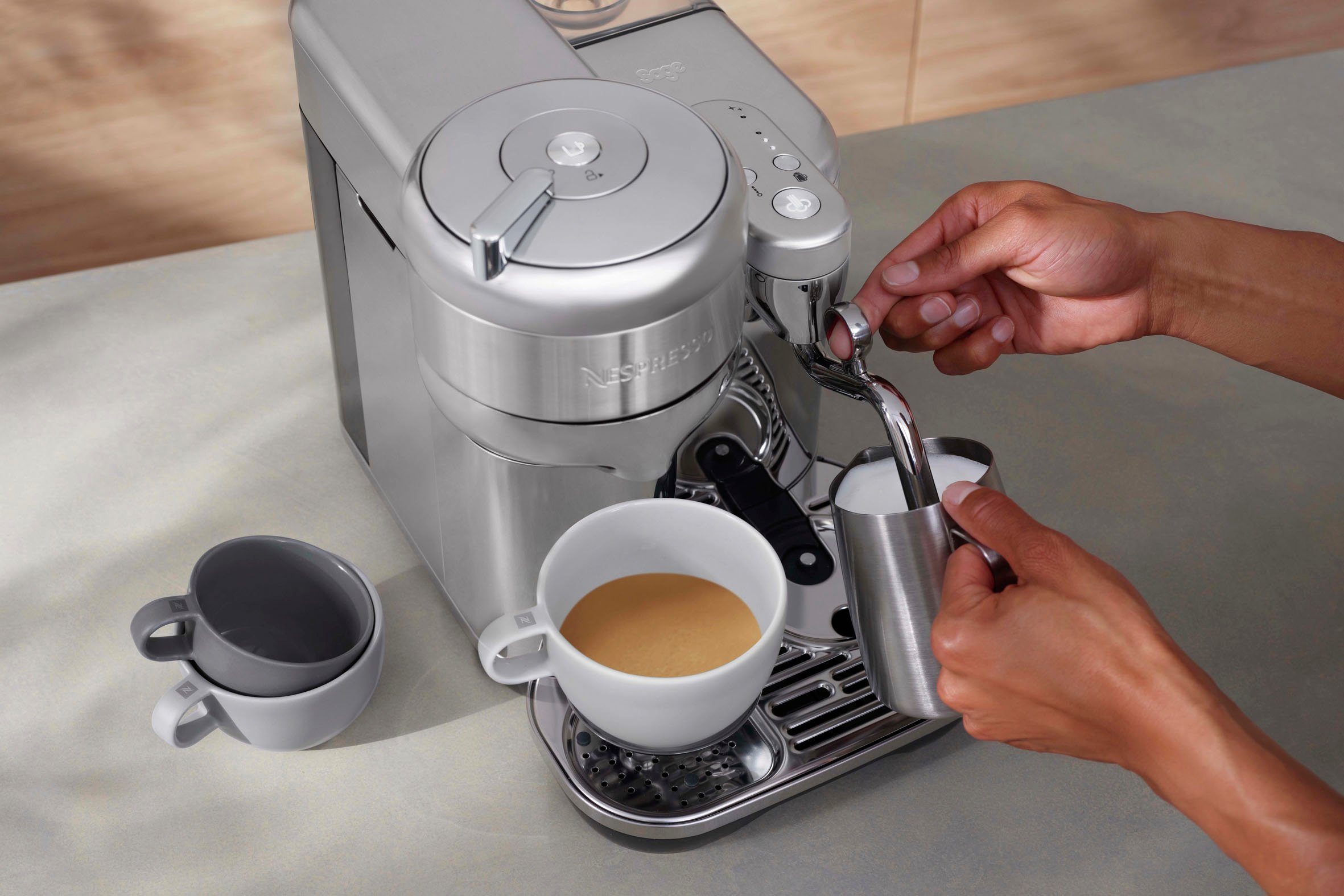 Creatista Kapselmaschine Vertuo Nespresso SVE850 the